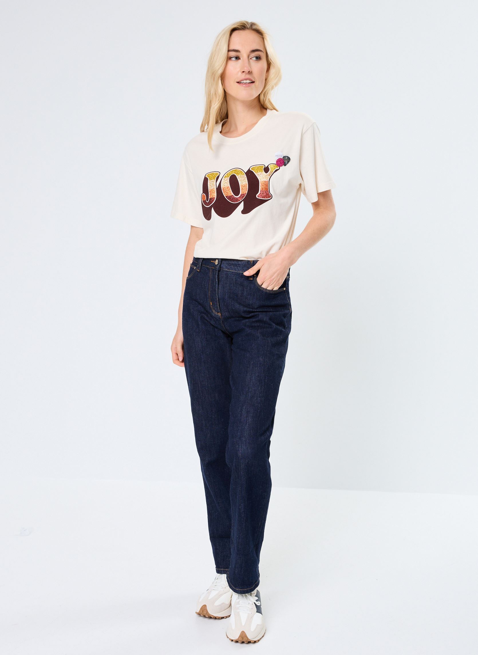 Tee-shirts manches courtes TSHIRT TRUCKER JOY News femme blanc Newtone Tee-shirts manches courtes TSHIRT TRUCKER JOY News femme blanc NATURAL-