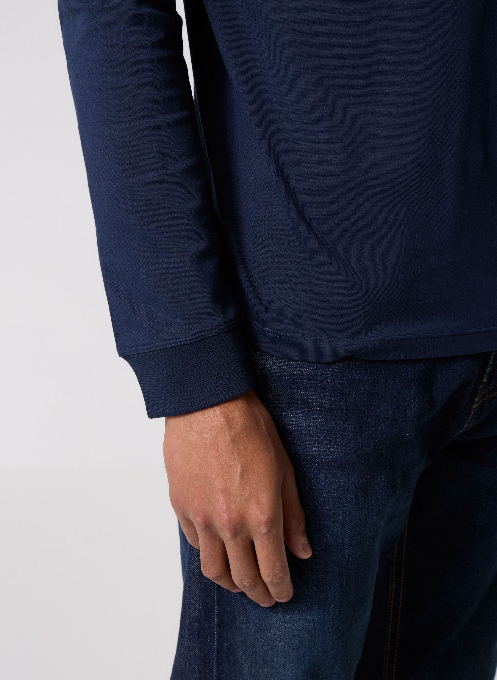 Tee-shirts manches longues DNRV Long Sleeve Tee homme bleu Timberland Tee-shirts manches longues DNRV Long Sleeve Tee homme bleu DARK SAPPHIRE/DARK DENIM
