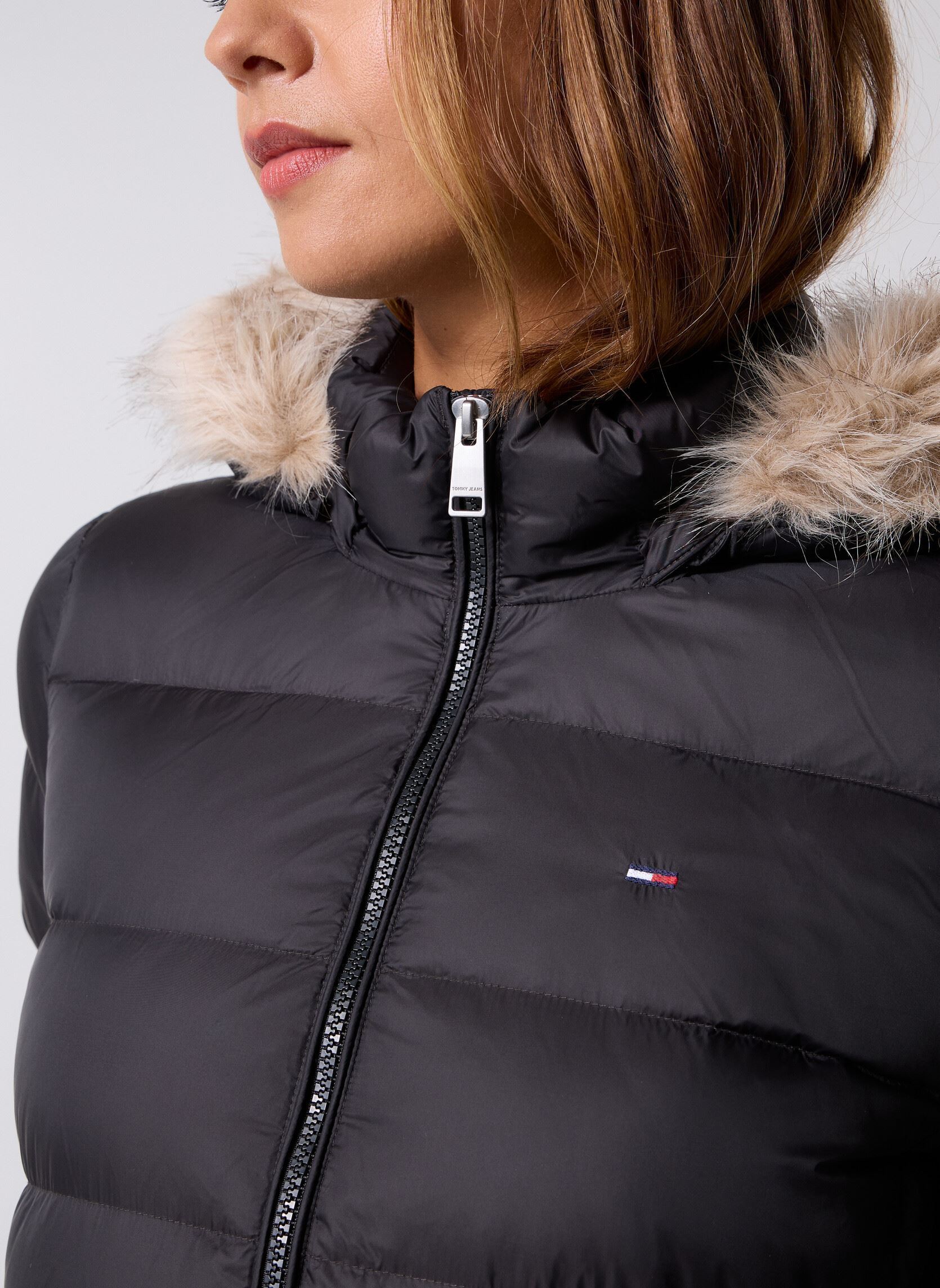 Gewatteerde jassen Tjw Basic Hooded Dow DW0DW18312 heren zwart Tommy Jeans Gewatteerde jassen Tjw Basic Hooded Dow DW0DW18312 heren zwart BLACK
