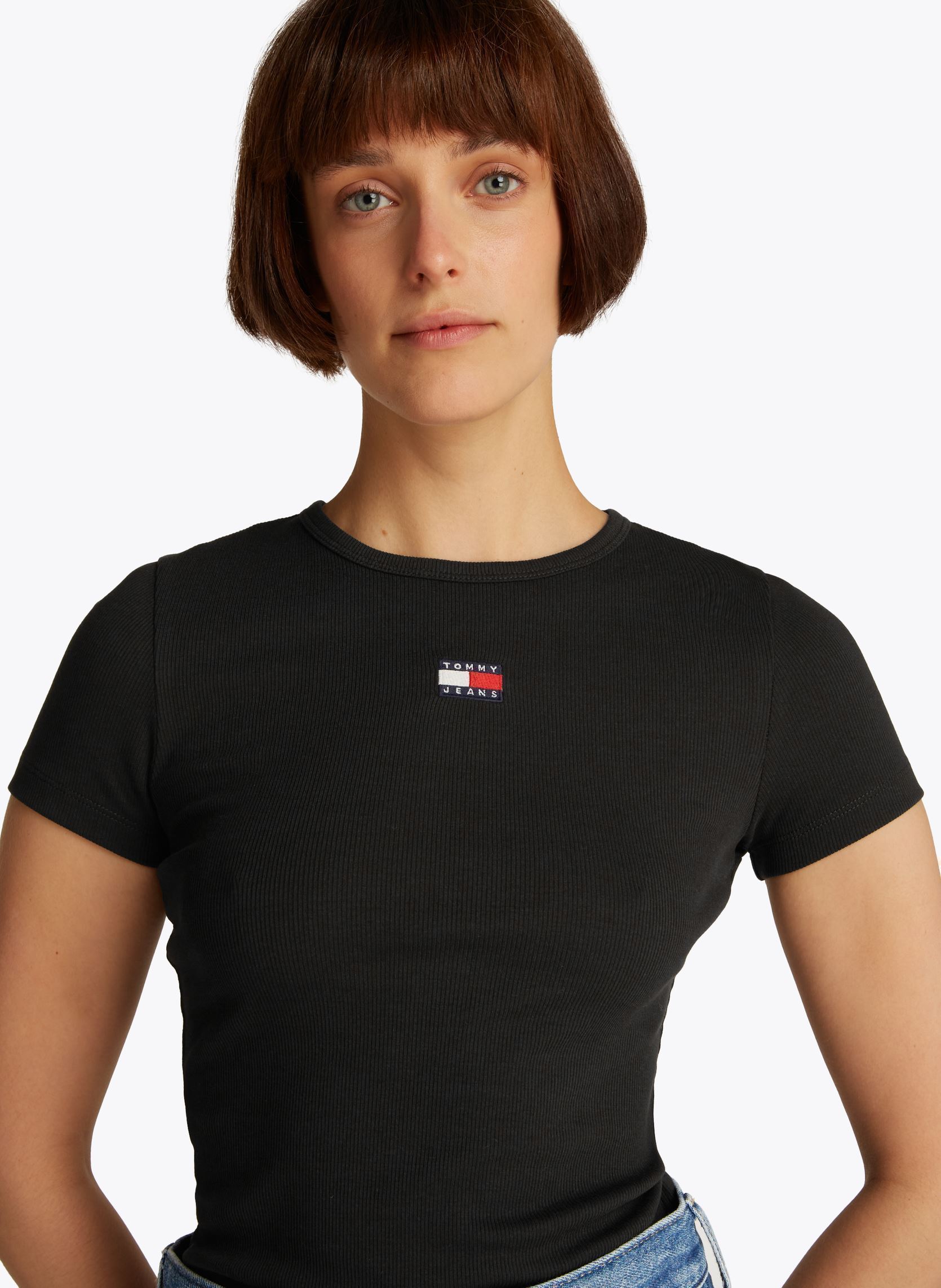 Kurzarm-T-Shirts Tjw Slim Badge Rib T DW0DW17881 damen schwarz Tommy Jeans Kurzarm-T-Shirts Tjw Slim Badge Rib T DW0DW17881 damen schwarz BLACK
