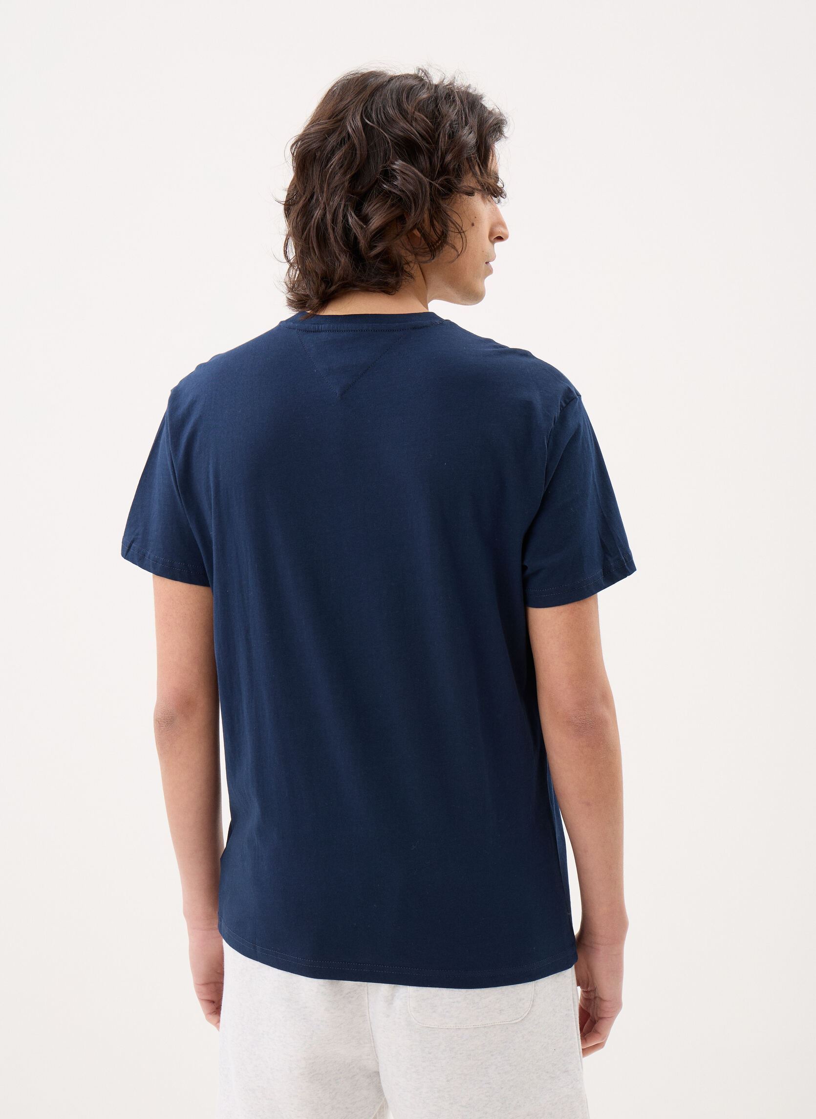 Kurzarm-T-Shirts Tjm Reg Linear Logo DM0DM20744 herren blau Tommy Jeans Kurzarm-T-Shirts Tjm Reg Linear Logo DM0DM20744 herren blau DARK NIGHT NAVY / SWEET BLUE
