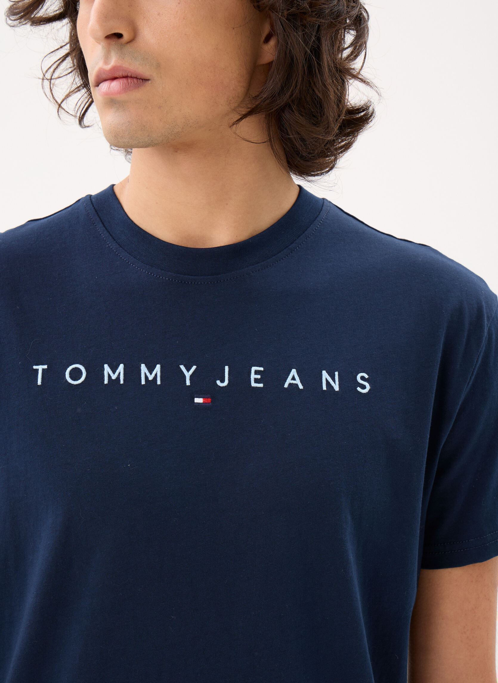 Kurzarm-T-Shirts Tjm Reg Linear Logo DM0DM20744 herren blau Tommy Jeans Kurzarm-T-Shirts Tjm Reg Linear Logo DM0DM20744 herren blau DARK NIGHT NAVY / SWEET BLUE
