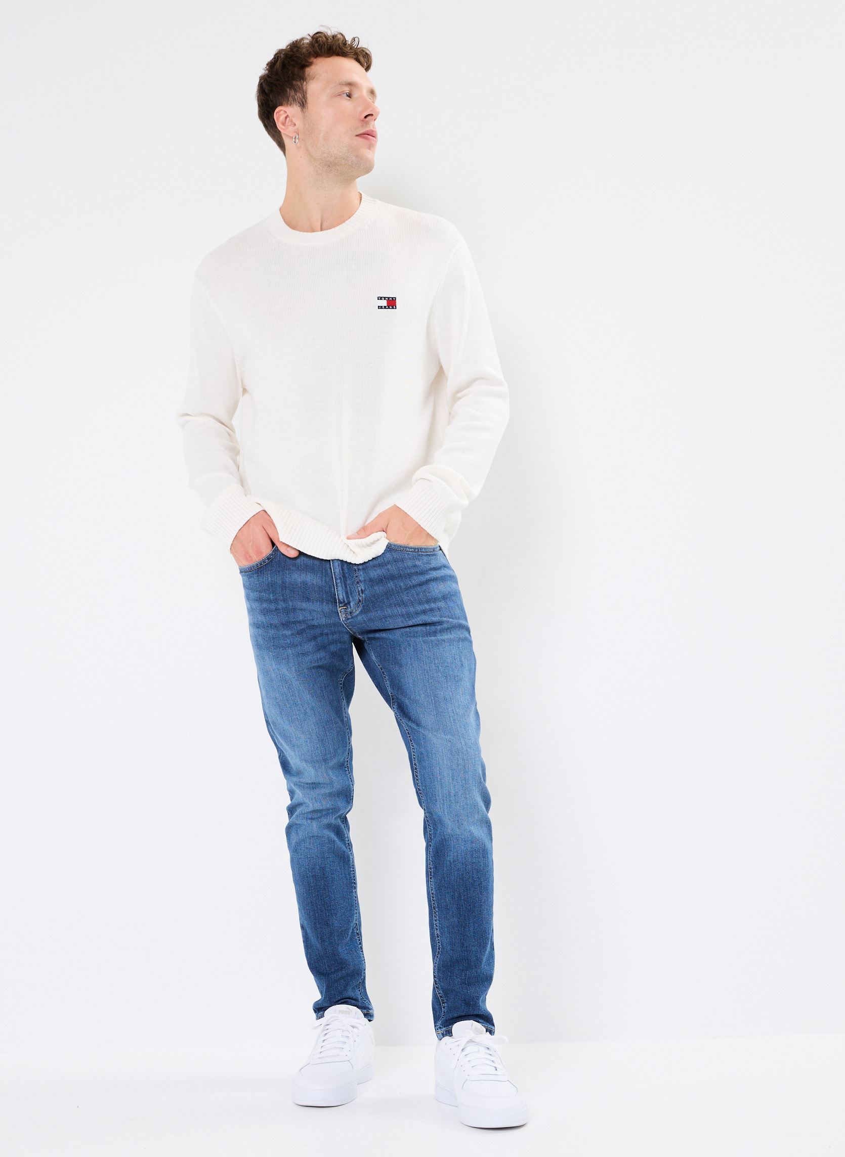 Pullover Tjm Reg Badge Sweate DM0DM20706 herren weiß Tommy Jeans Pullover Tjm Reg Badge Sweate DM0DM20706 herren weiß WHITE