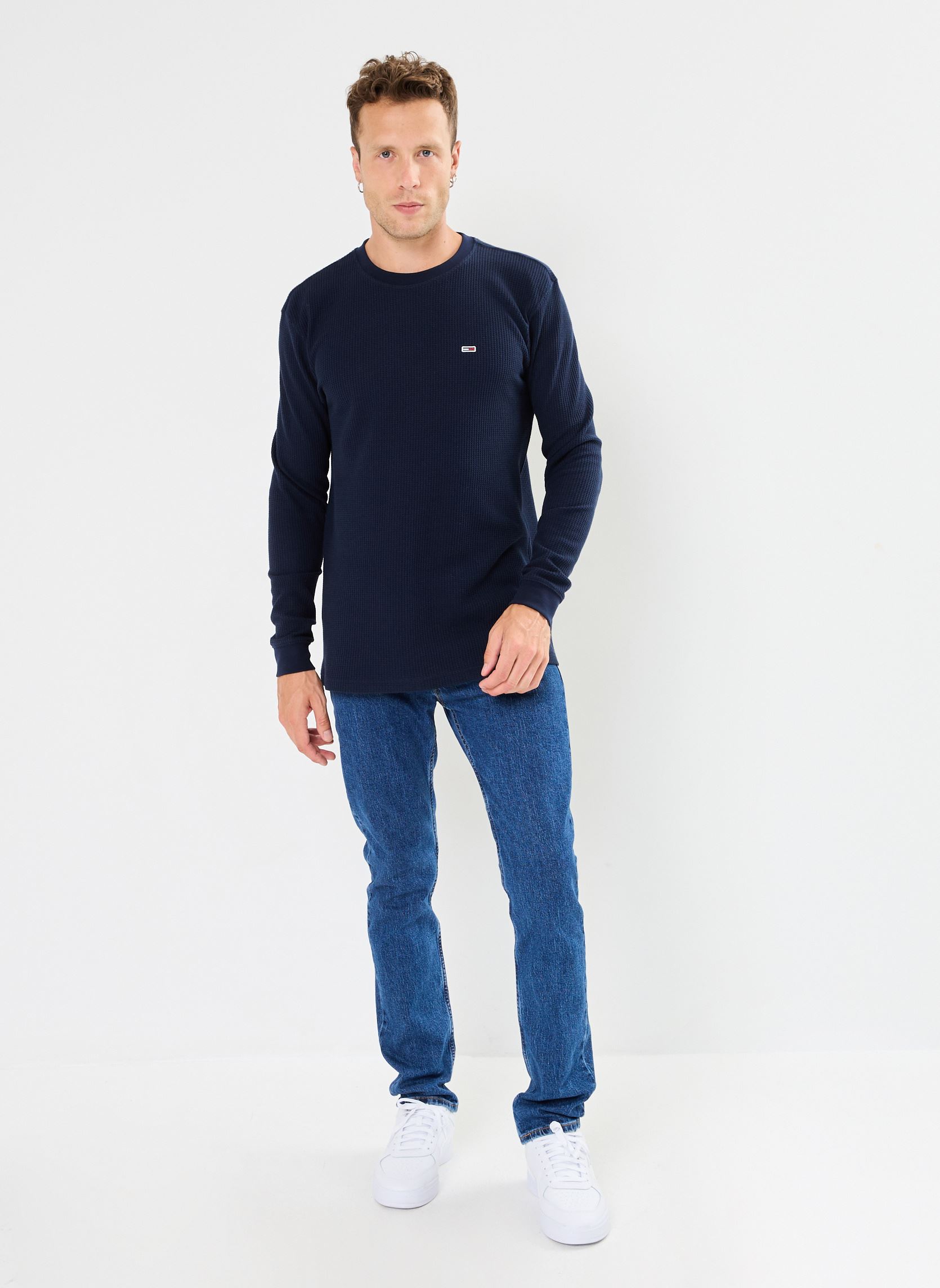 Tee-shirts manches courtes Tjm Reg Waffle L/S T DM0DM19216 homme bleu Tommy Jeans Tee-shirts manches courtes Tjm Reg Waffle L/S T DM0DM19216 homme bleu DARK NIGHT NAVY