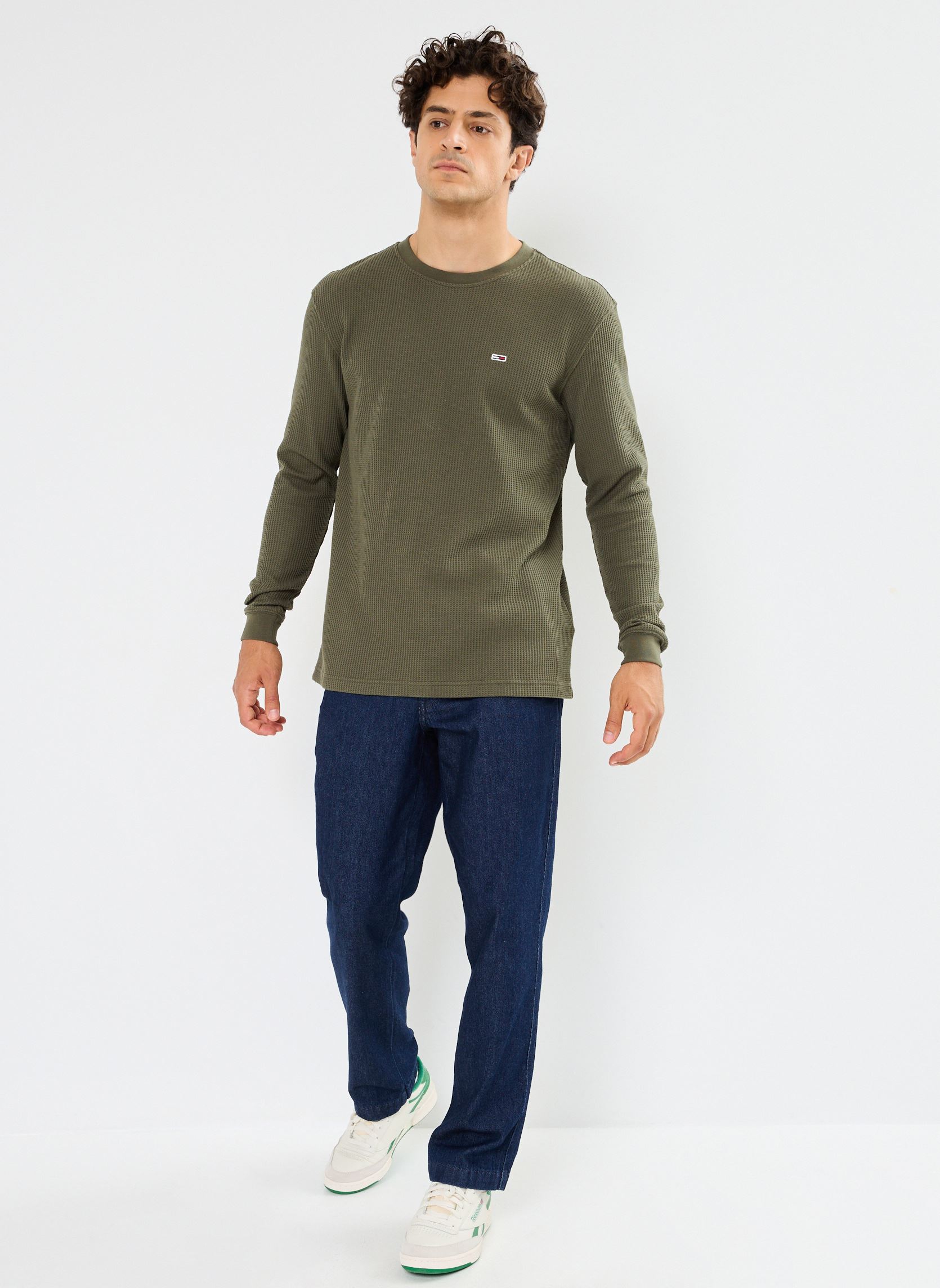 Tee-shirts manches courtes Tjm Reg Waffle L/S T DM0DM19216 homme vert Tommy Jeans Tee-shirts manches courtes Tjm Reg Waffle L/S T DM0DM19216 homme vert FATIGUE GREEN