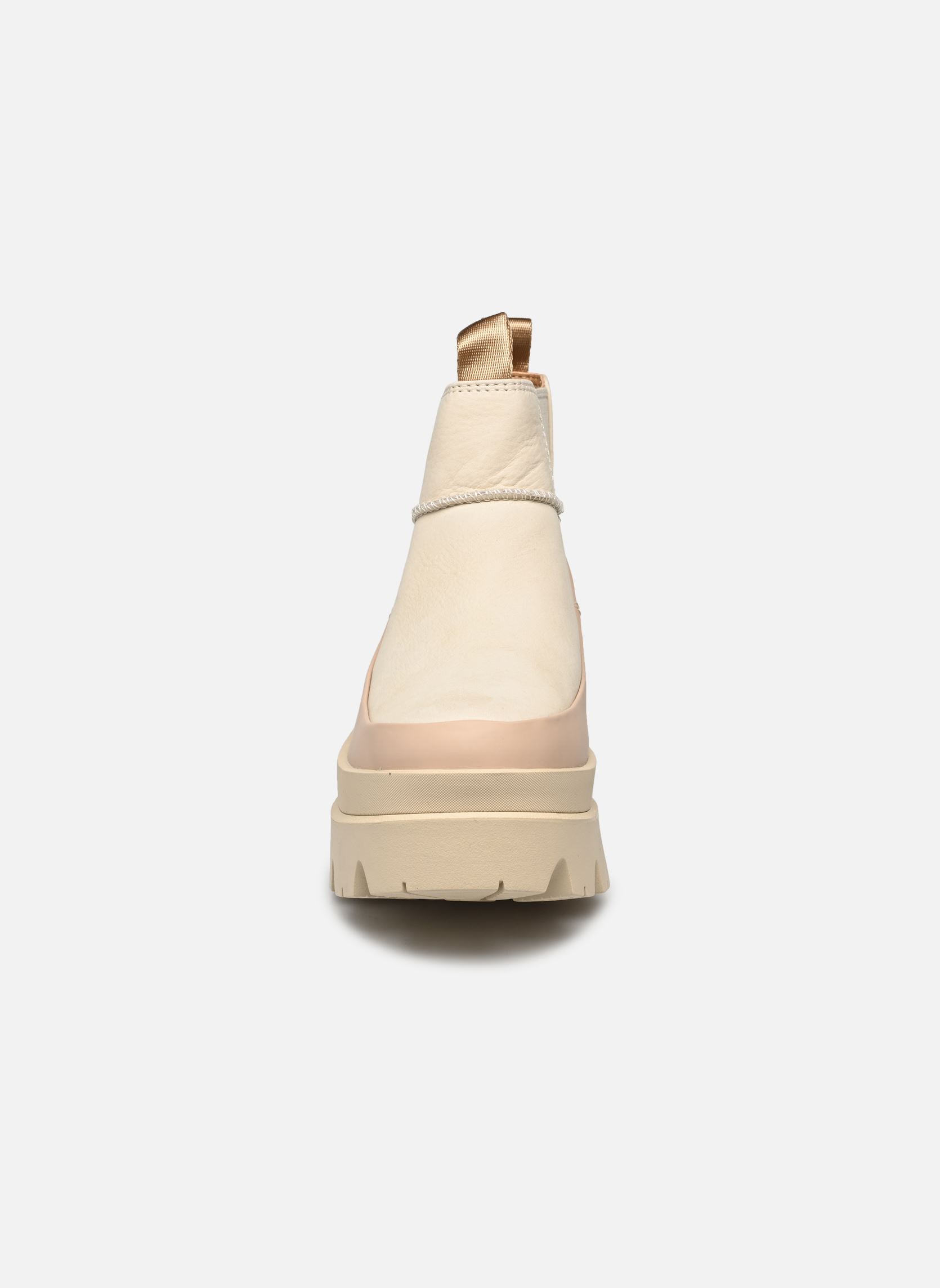 Bottines et boots W BRISBANE CHELSEA femme beige UGG Bottines et boots W BRISBANE CHELSEA femme beige SEA SALT