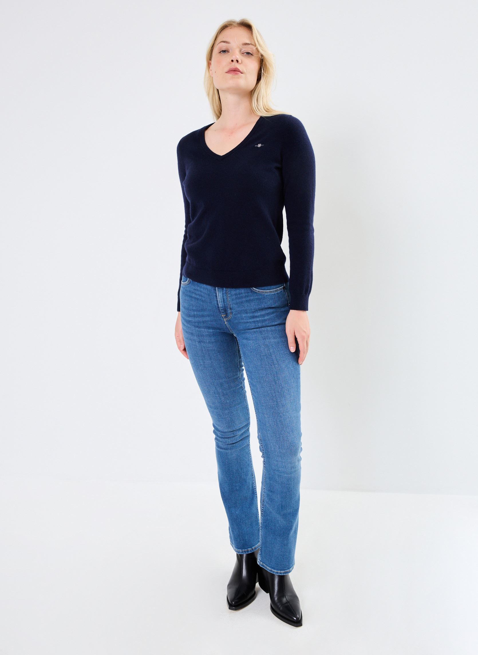 Pulls Extrafine Lambswool V-Neck femme bleu GANT Pulls Extrafine Lambswool V-Neck femme bleu BLEU NUIT