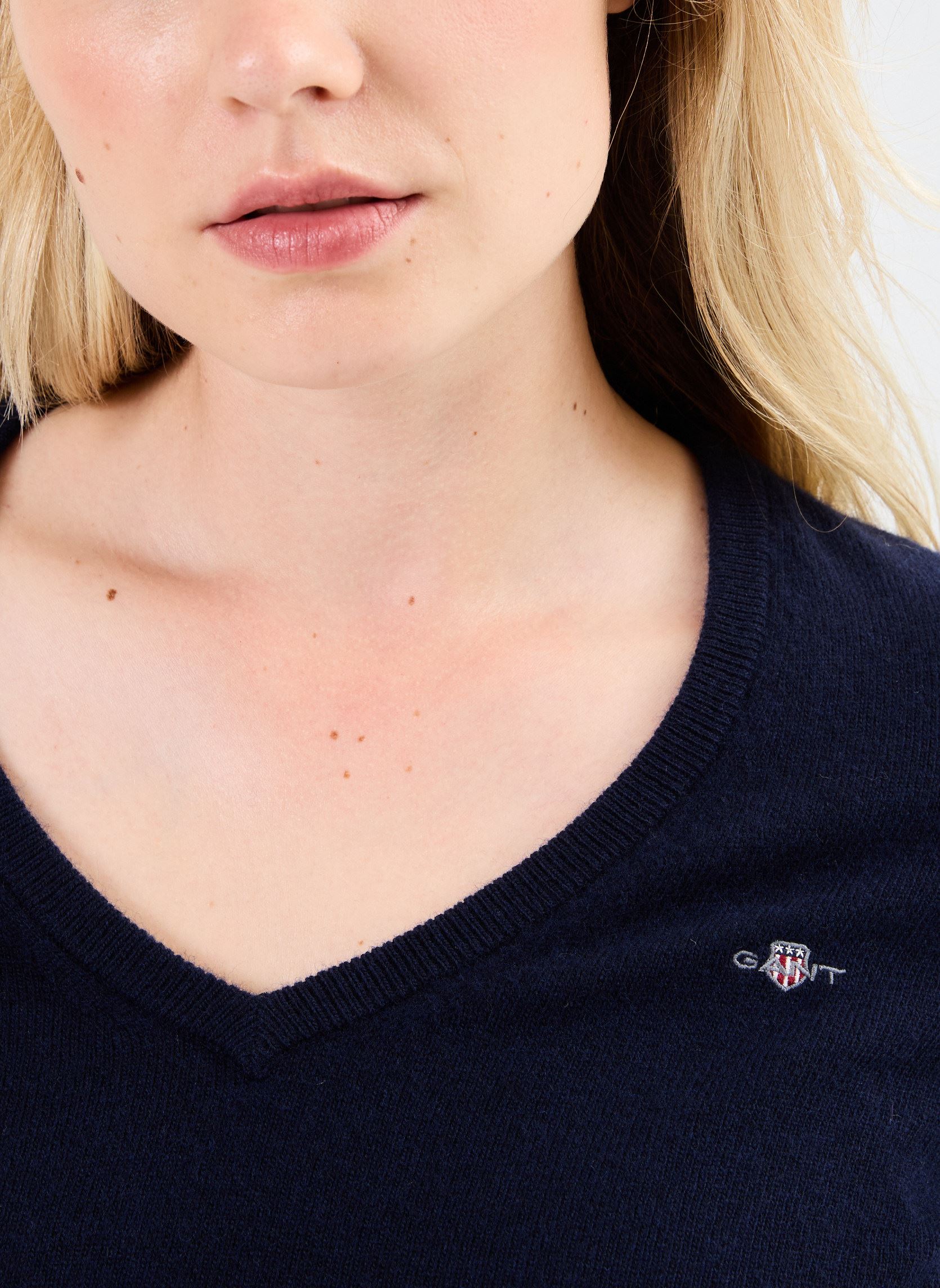 Pulls Extrafine Lambswool V-Neck femme bleu GANT Pulls Extrafine Lambswool V-Neck femme bleu BLEU NUIT