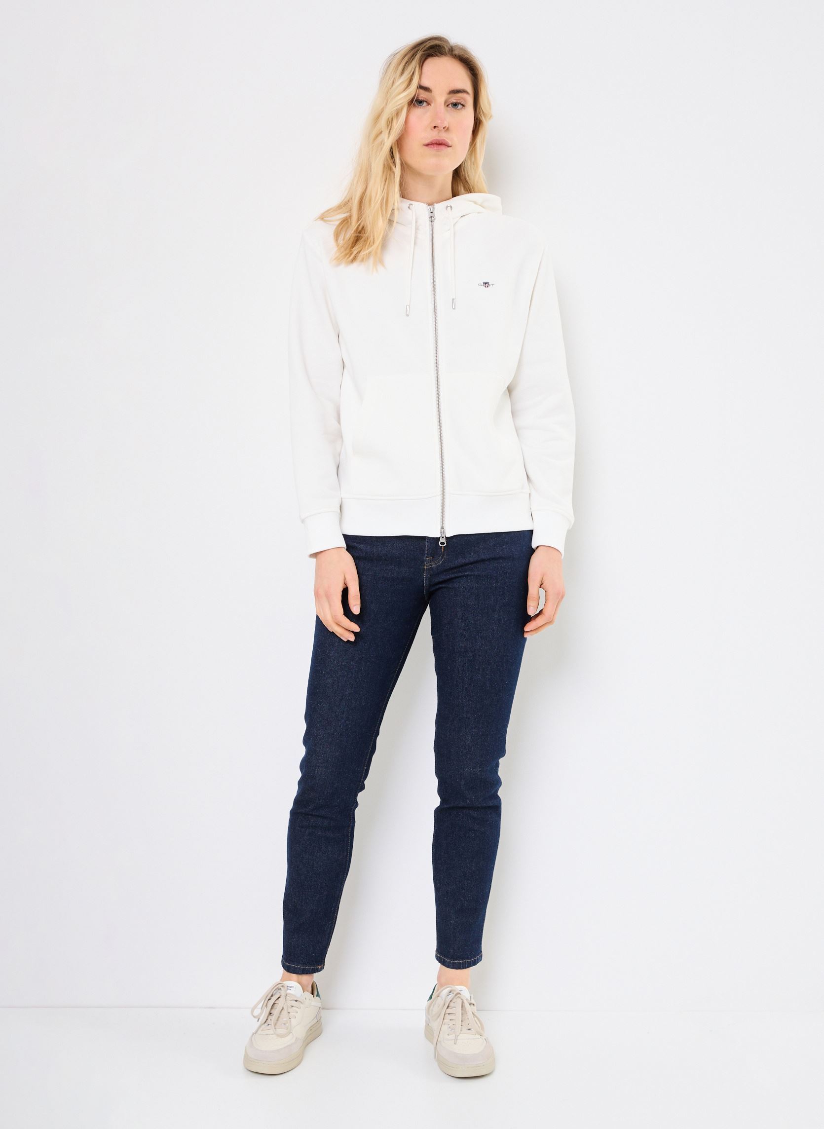 Sweaters met rits Shield Zip Hoodie dames wit GANT Sweaters met rits Shield Zip Hoodie dames wit COQUILLE OEUF