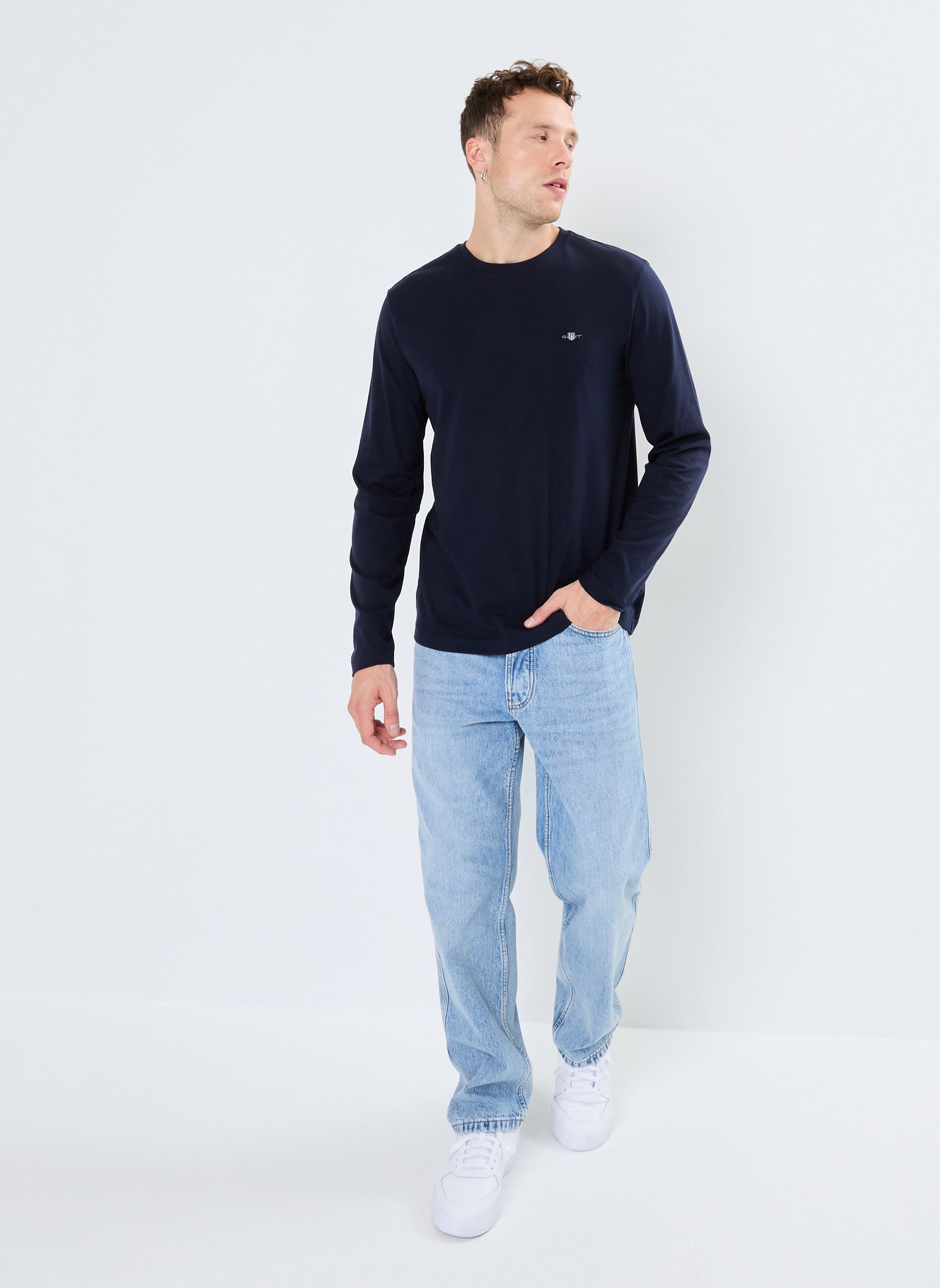 T-shirt a maniche lunghe Reg Shield Ls T-Shirt uomo blu GANT T-shirt a maniche lunghe Reg Shield Ls T-Shirt uomo blu Bleu nuit