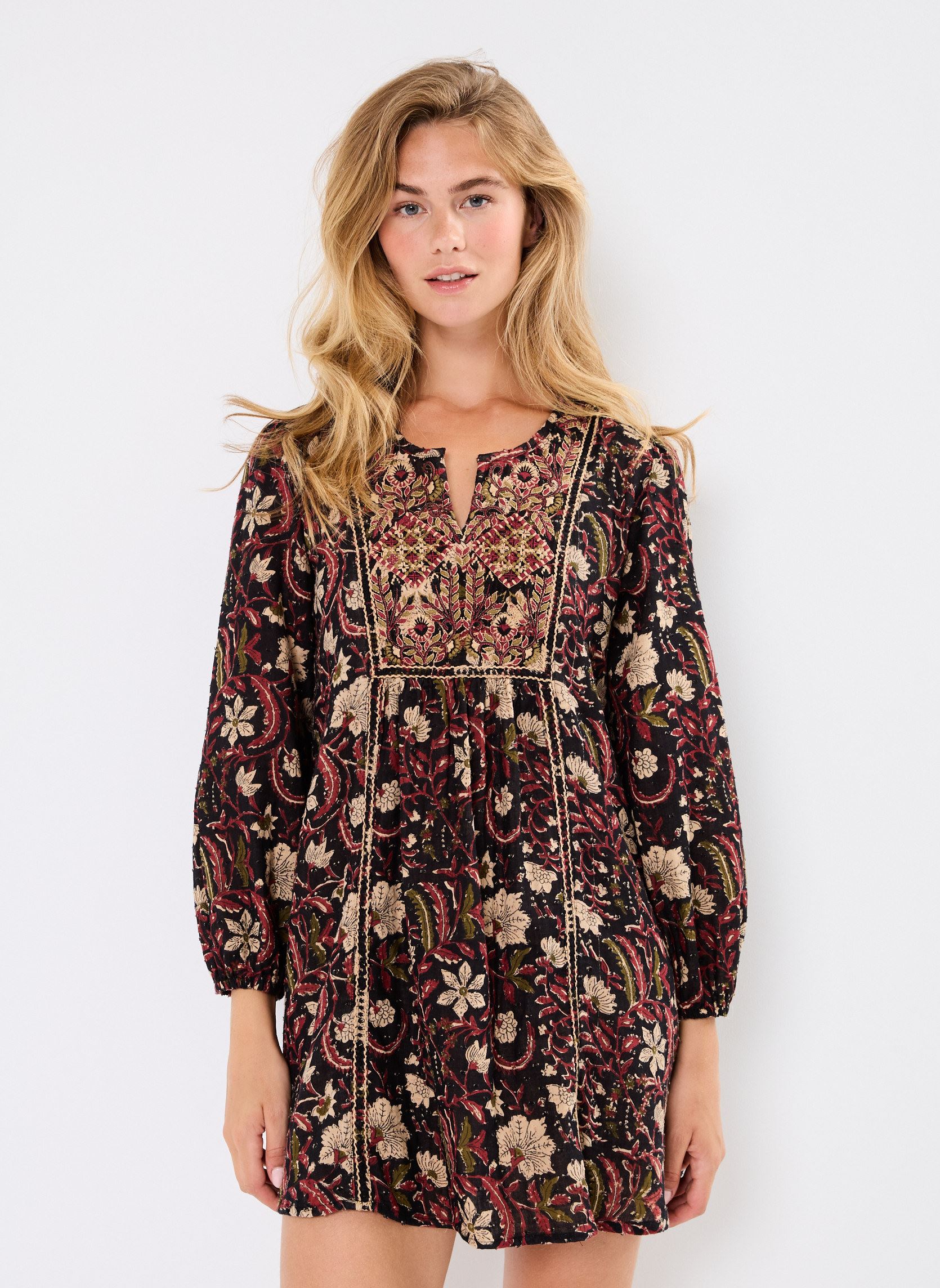 Kleider CARMEN damen schwarz Maison Hotel Kleider CARMEN damen schwarz ANGURIA