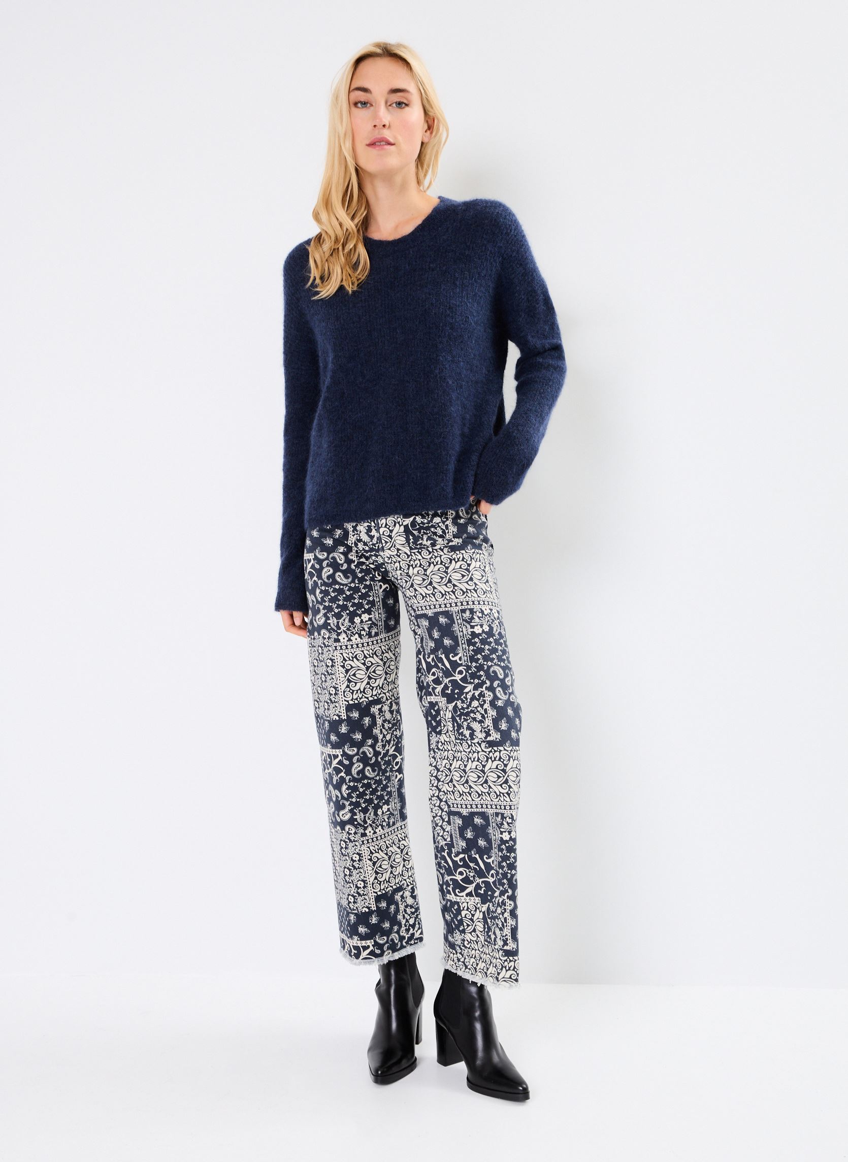 Pulls PHILIPPO femme bleu Maison Hotel Pulls PHILIPPO femme bleu BLUEBERRY
