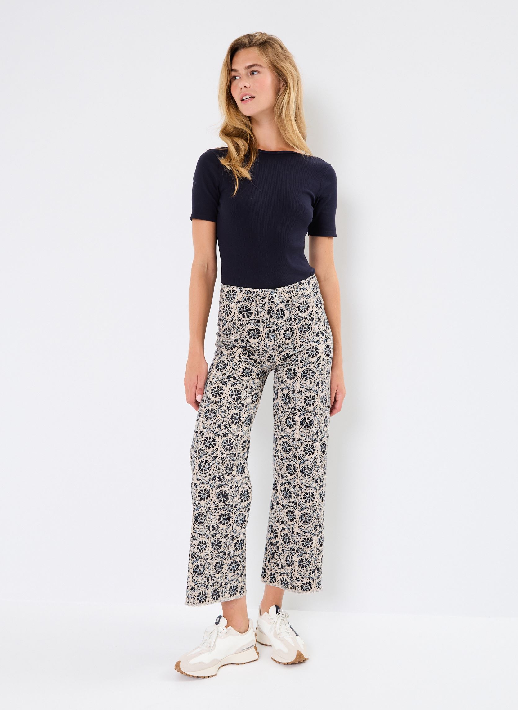 Pantalons larges INDIANO femme bleu Maison Hotel Pantalons larges INDIANO femme bleu STARRY NIGHT