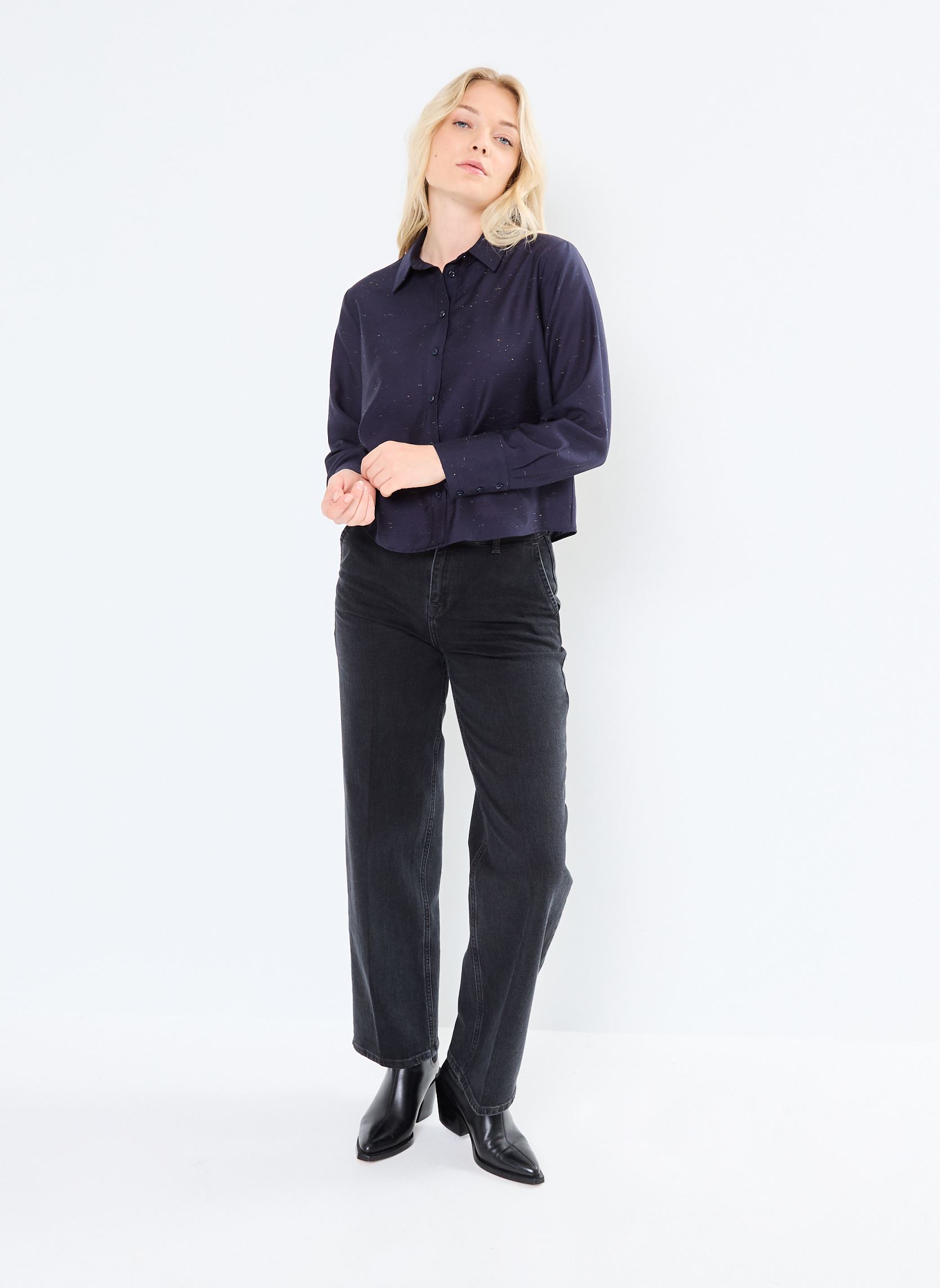 Lange mouw overhemden NUJONA SHIRT dames blauw Nümph Lange mouw overhemden NUJONA SHIRT dames blauw DARK SAPPHIRE