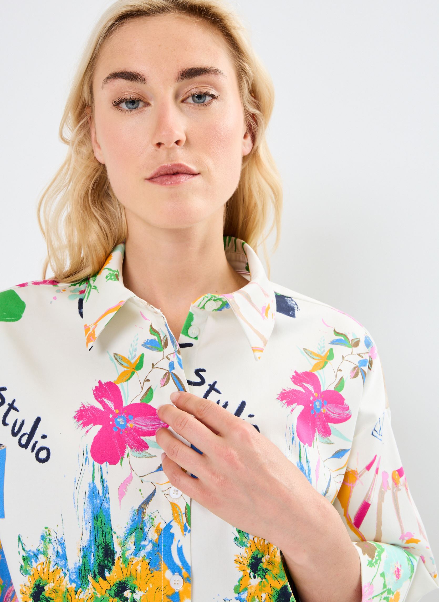 Korte mouw overhemden NUIDA SHIRT dames wit Nümph Korte mouw overhemden NUIDA SHIRT dames wit Pristine