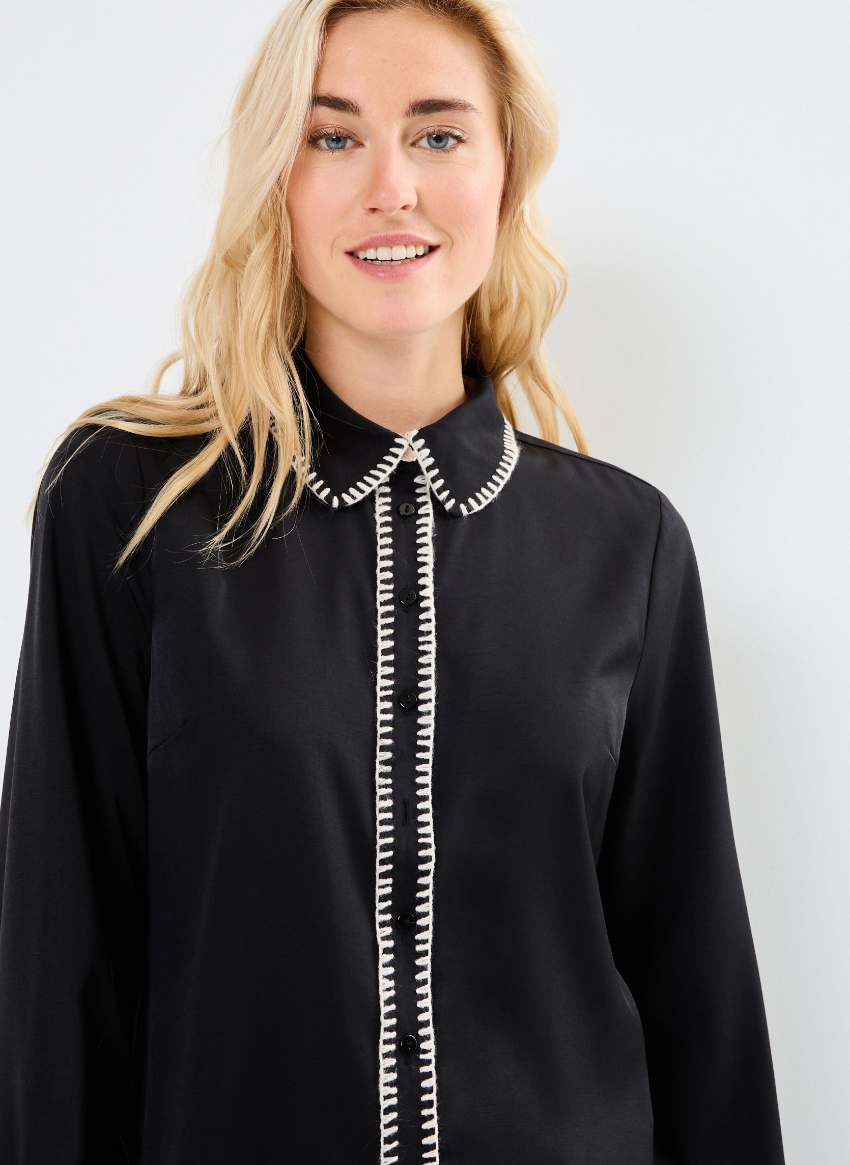Langarm-Hemden NUDARBY SHIRT damen schwarz Nümph Langarm-Hemden NUDARBY SHIRT damen schwarz CAVIAR