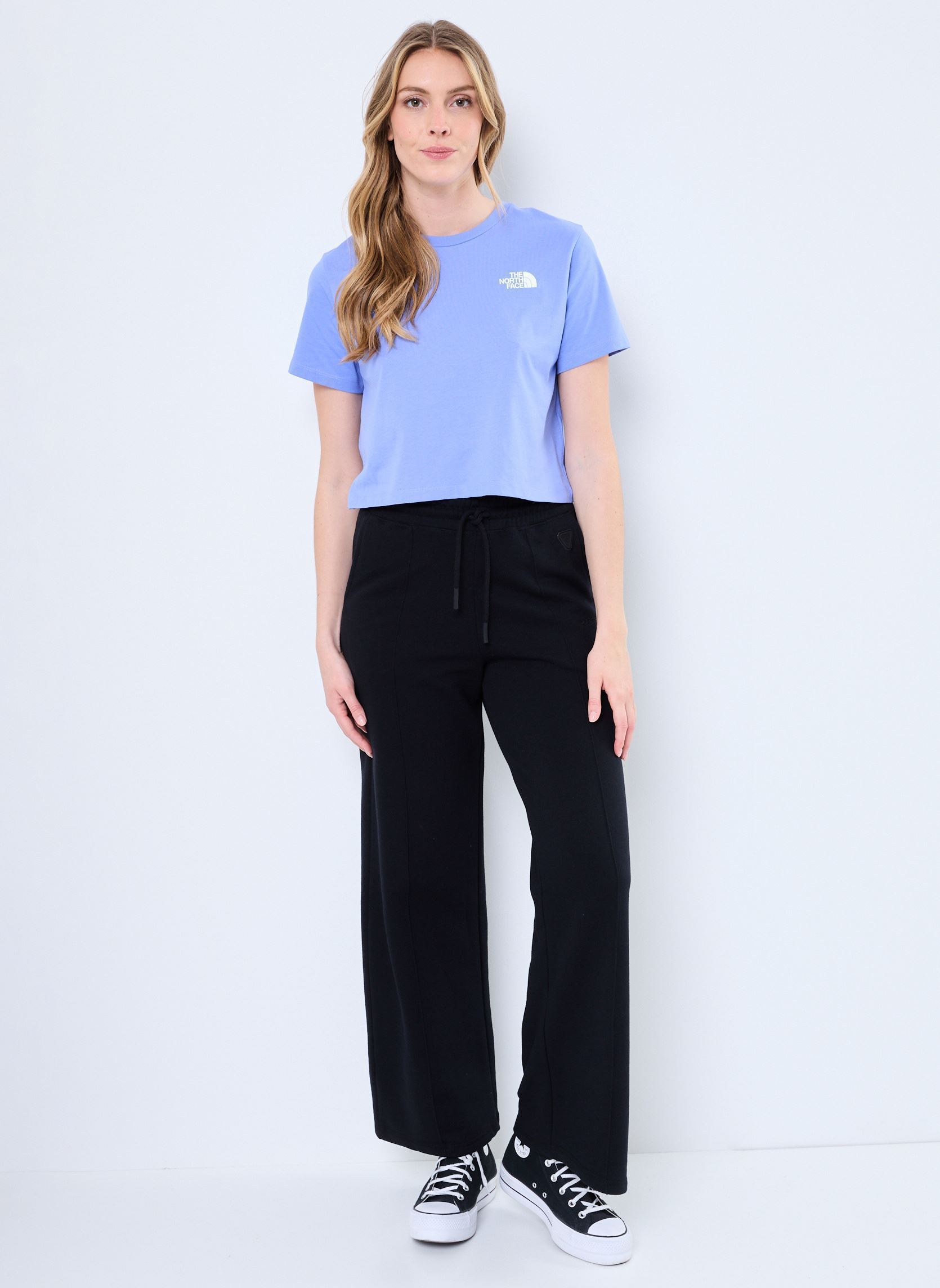 T-shirt a maniche corte W Simple Dome Cropped Slim donna blu The North Face T-shirt a maniche corte W Simple Dome Cropped Slim donna blu VIRTUAL BLUE