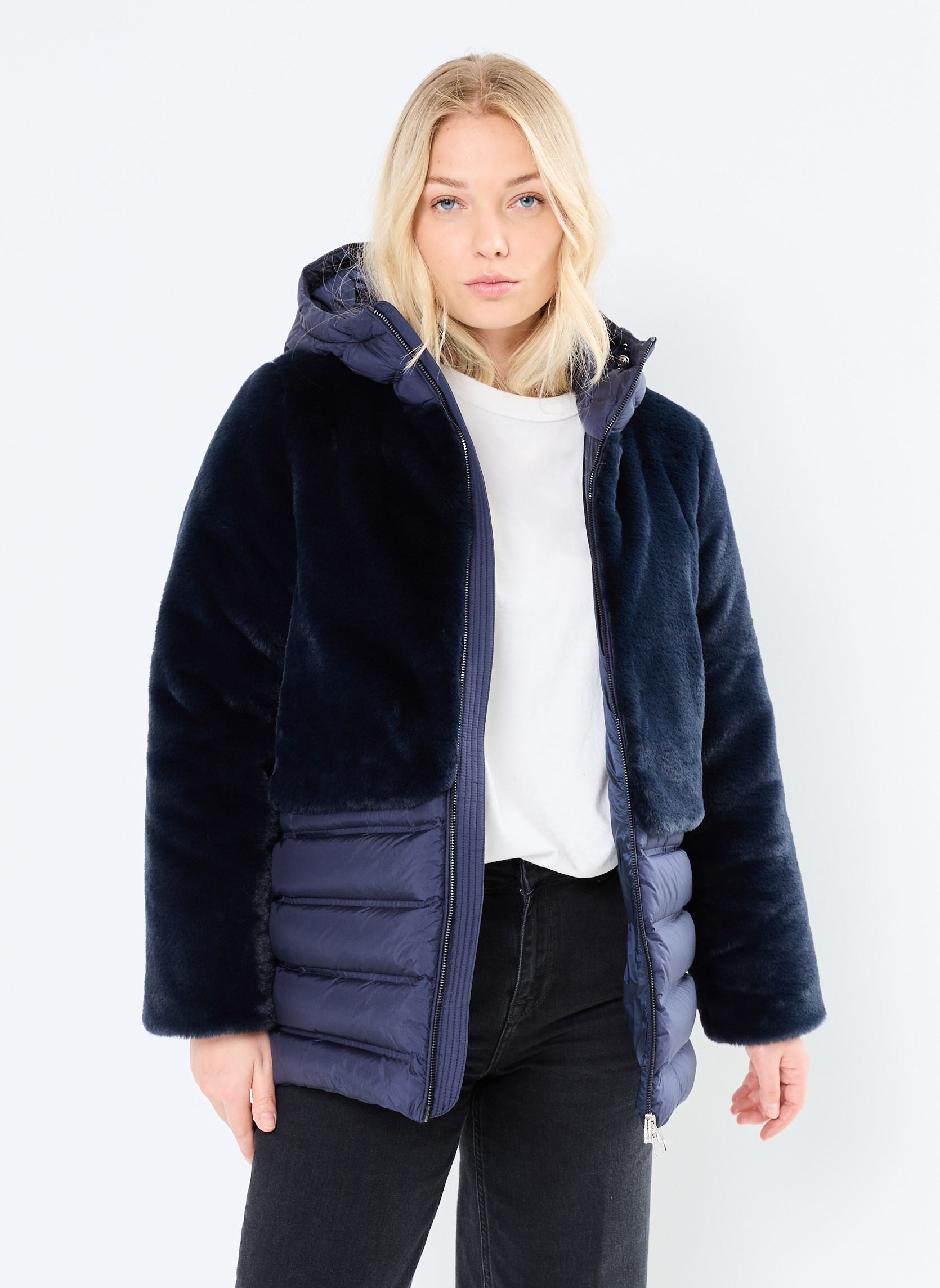 Jassen 2YN Ladies Down Jackets + ecofur dames blauw Colmar Jassen 2YN Ladies Down Jackets + ecofur dames blauw Navy Blue