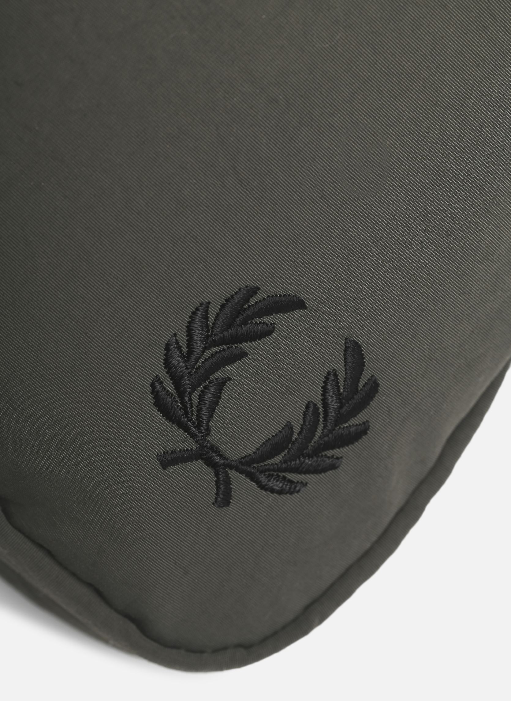 Tassen CRINKLE NYLON SIDE BAG heren groen Fred Perry Tassen CRINKLE NYLON SIDE BAG heren groen Field Green