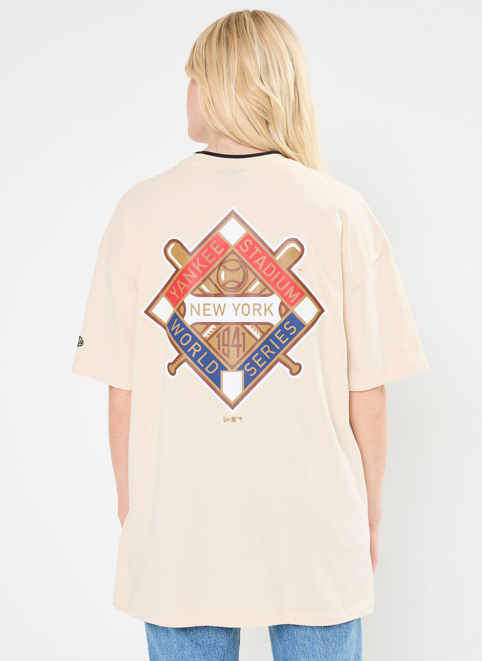 Langarm-T-Shirts World Series Tee New York Yankees - Unis damen weiß New Era Langarm-T-Shirts World Series Tee New York Yankees - Unis damen weiß NEW YORK YANKEES LTCNVY