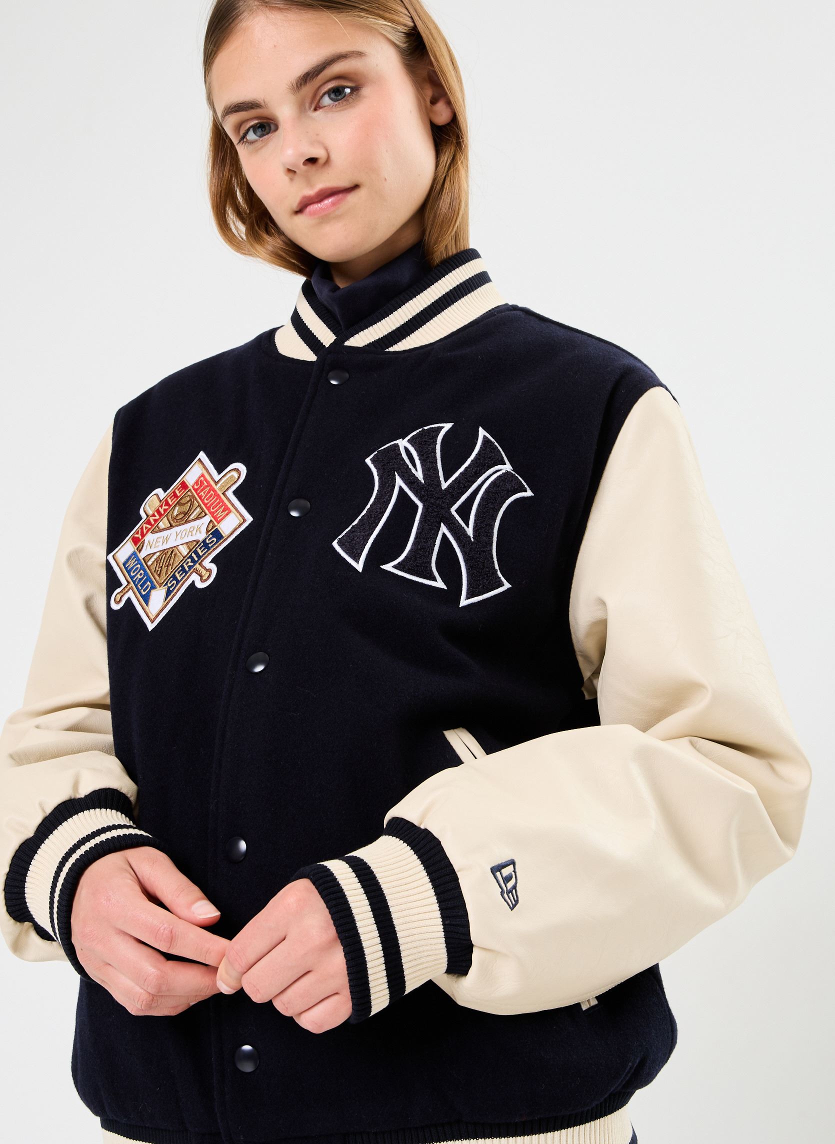 Blousons Varsity Jacket New York Yankees - Unisex femme bleu New Era Blousons Varsity Jacket New York Yankees - Unisex femme bleu NEW YORK YANKEES NVYLTC