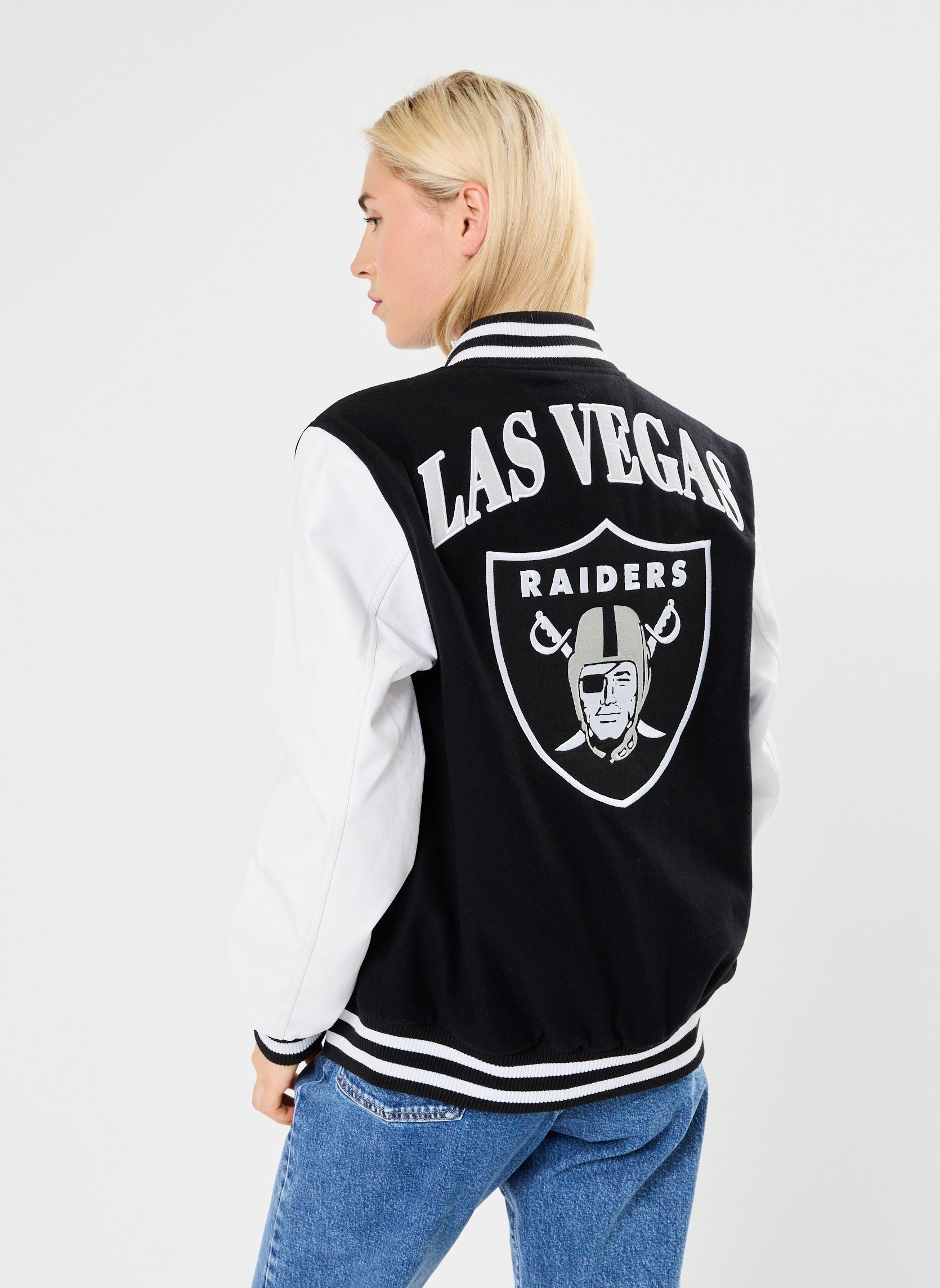 Blousons Varsity Jacket Las Vegas Raiders - Unise femme noir New Era Blousons Varsity Jacket Las Vegas Raiders - Unise femme noir LAS VEGAS RAIDERS BLKWHI