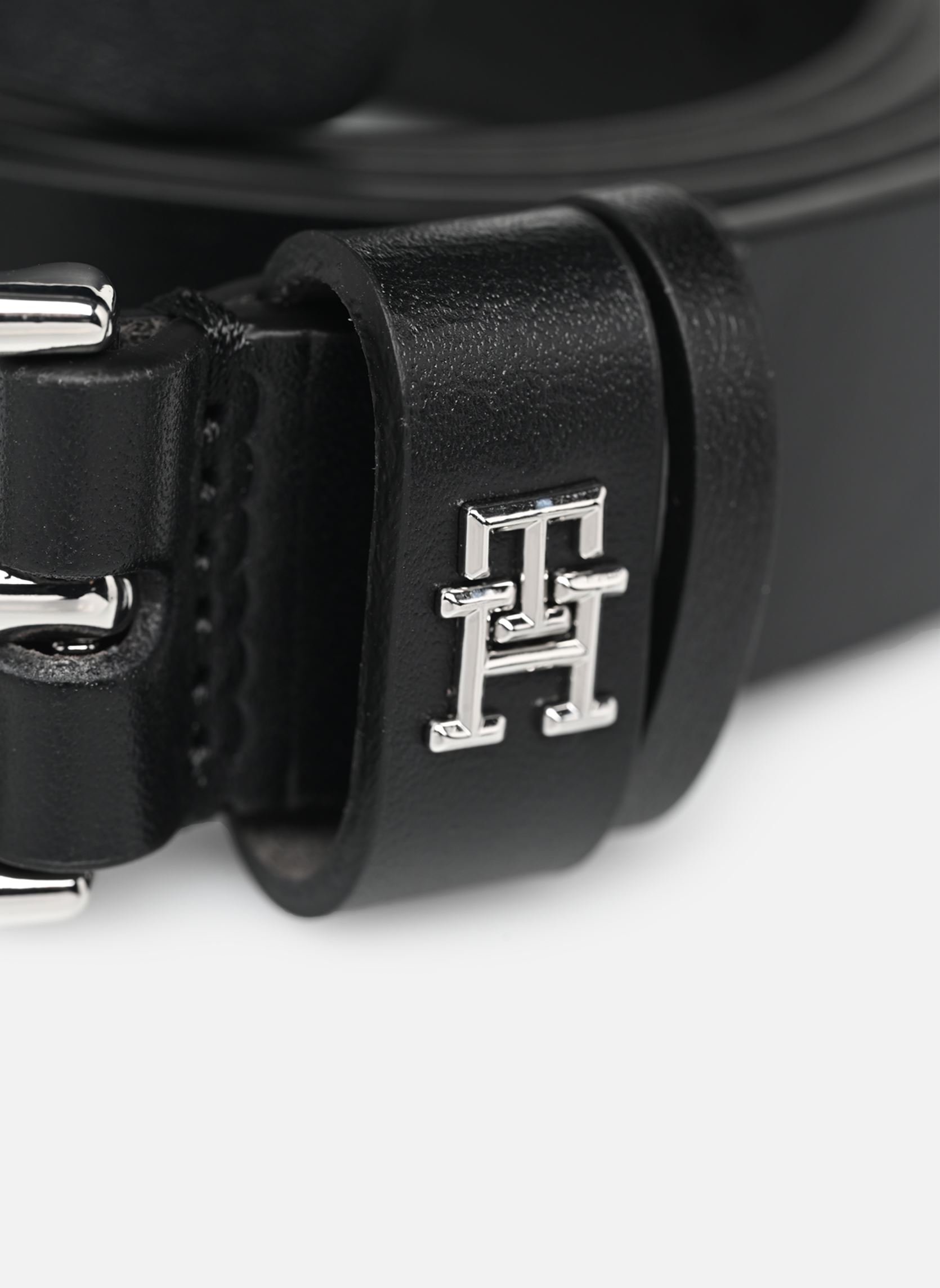 Ceintures Essential Effortless AW0AW16354 femme noir Tommy Hilfiger Ceintures Essential Effortless AW0AW16354 femme noir BLACK