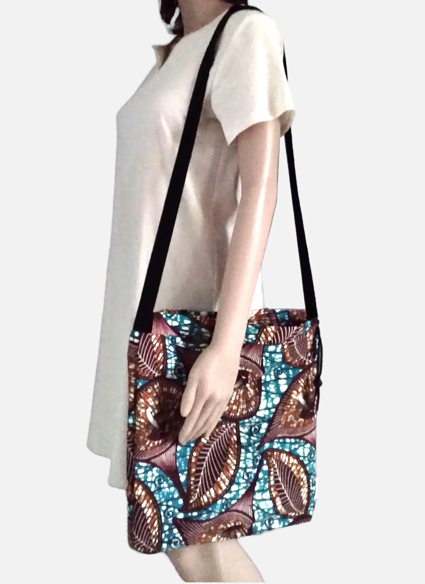Sacs bandoulière Sac bourse bandoulière moyen format femme bleu WILHELM Sacs bandoulière Sac bourse bandoulière moyen format femme bleu Turquoise