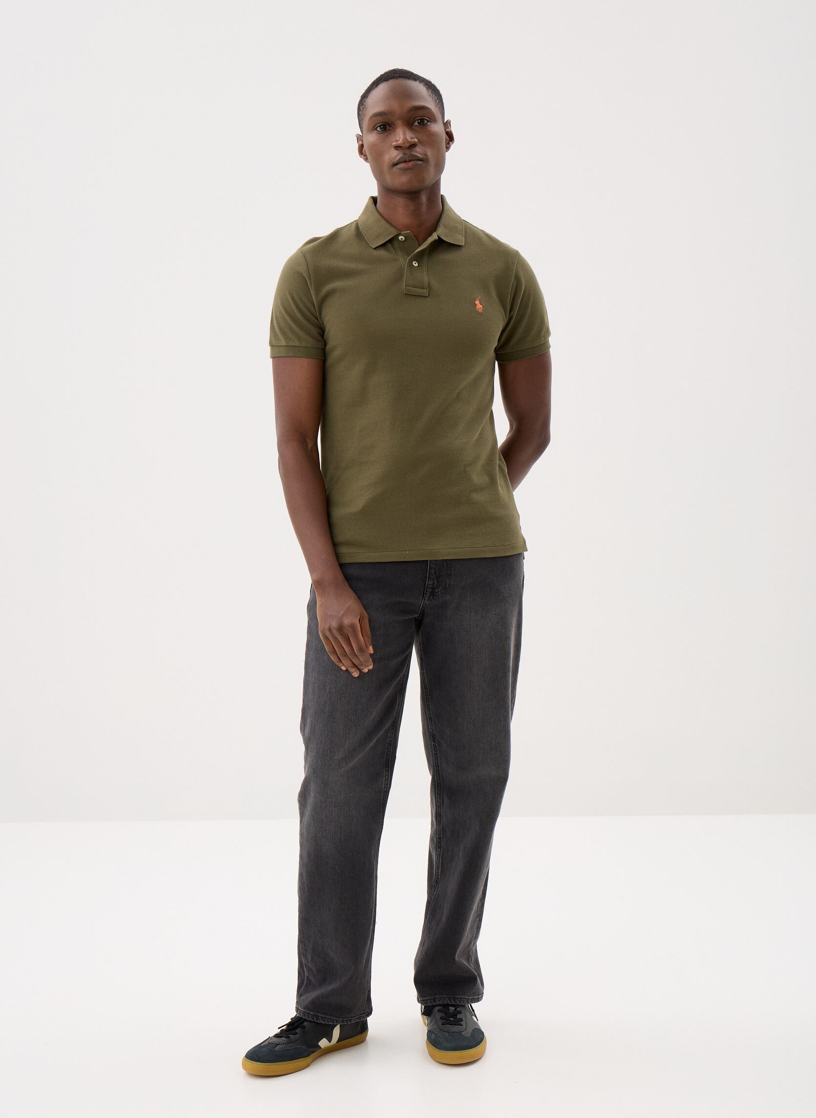 Polos manches courtes Polo cintré en coton piqué 710795080 homme vert Polo Ralph Lauren Polos manches courtes Polo cintré en coton piqué 710795080 homme vert CANOPY OLIVE/C2226