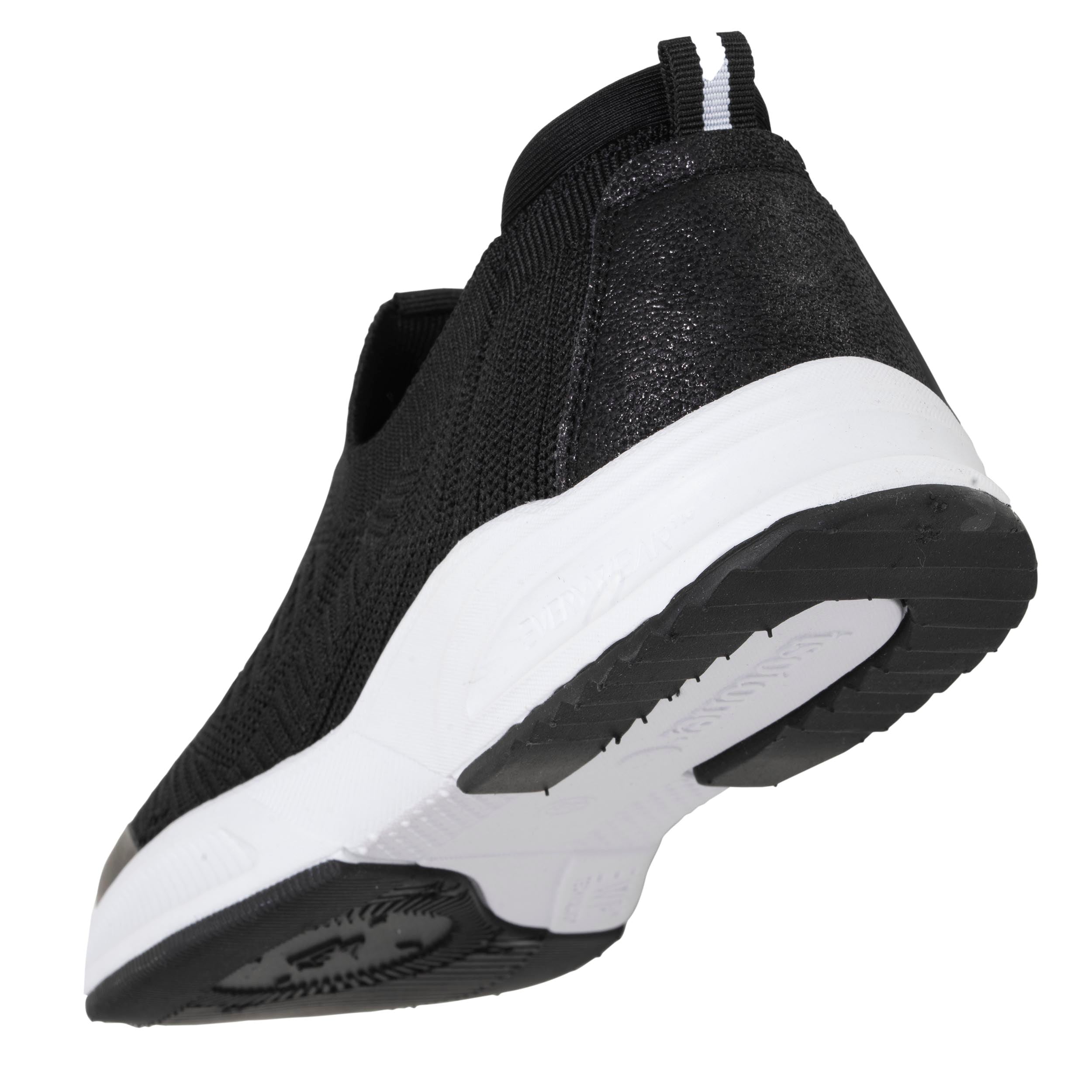 Baskets basses Baskets Femme slip-on sport Blanc femme noir Isotoner Baskets basses Baskets Femme slip-on sport Blanc femme noir Noir verni