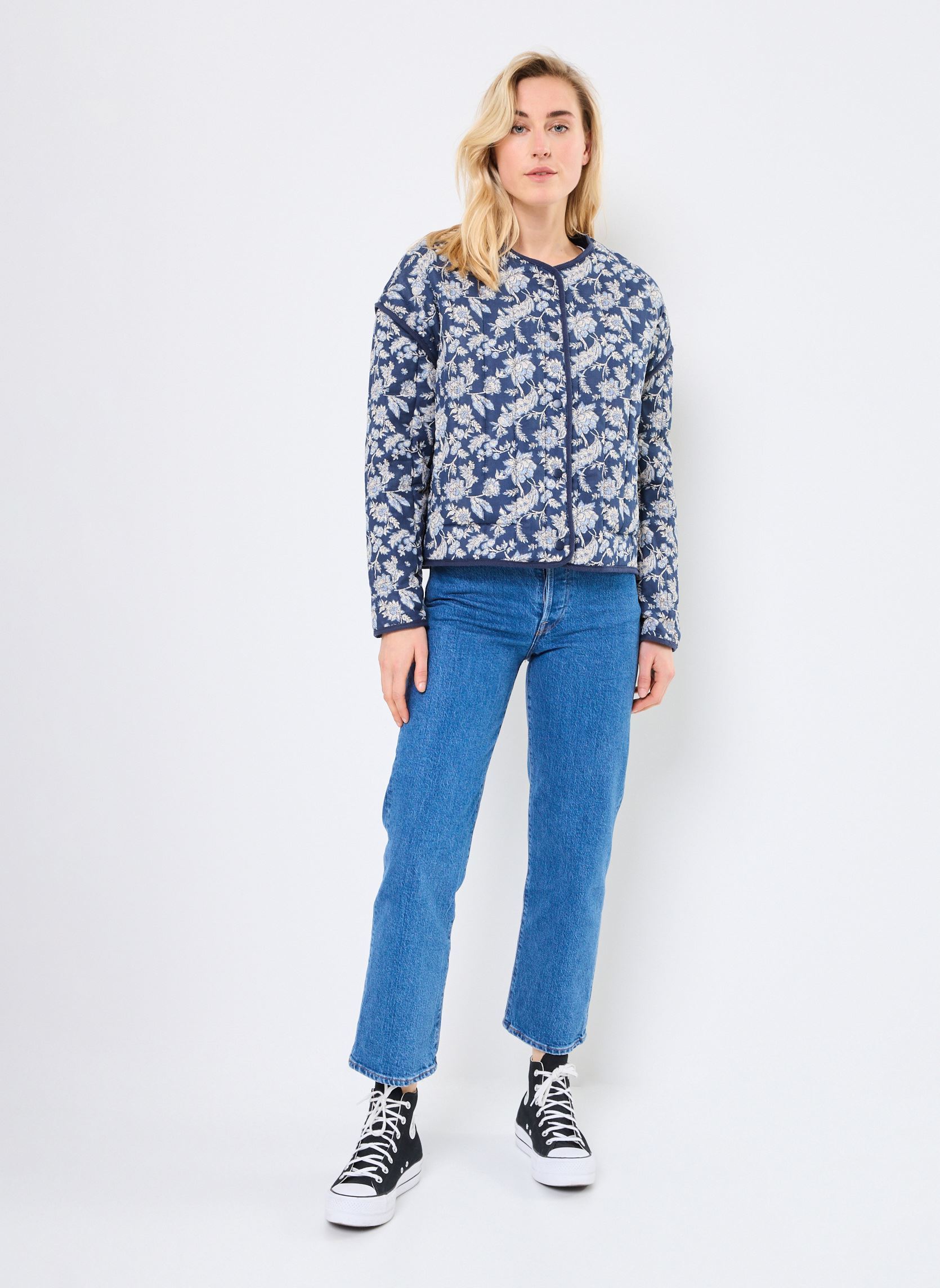 Vestes VESTE-MATELASSEE femme bleu MADE BY Vestes VESTE-MATELASSEE femme bleu IMP_FLEUR ECRU_ MARINEBLEU