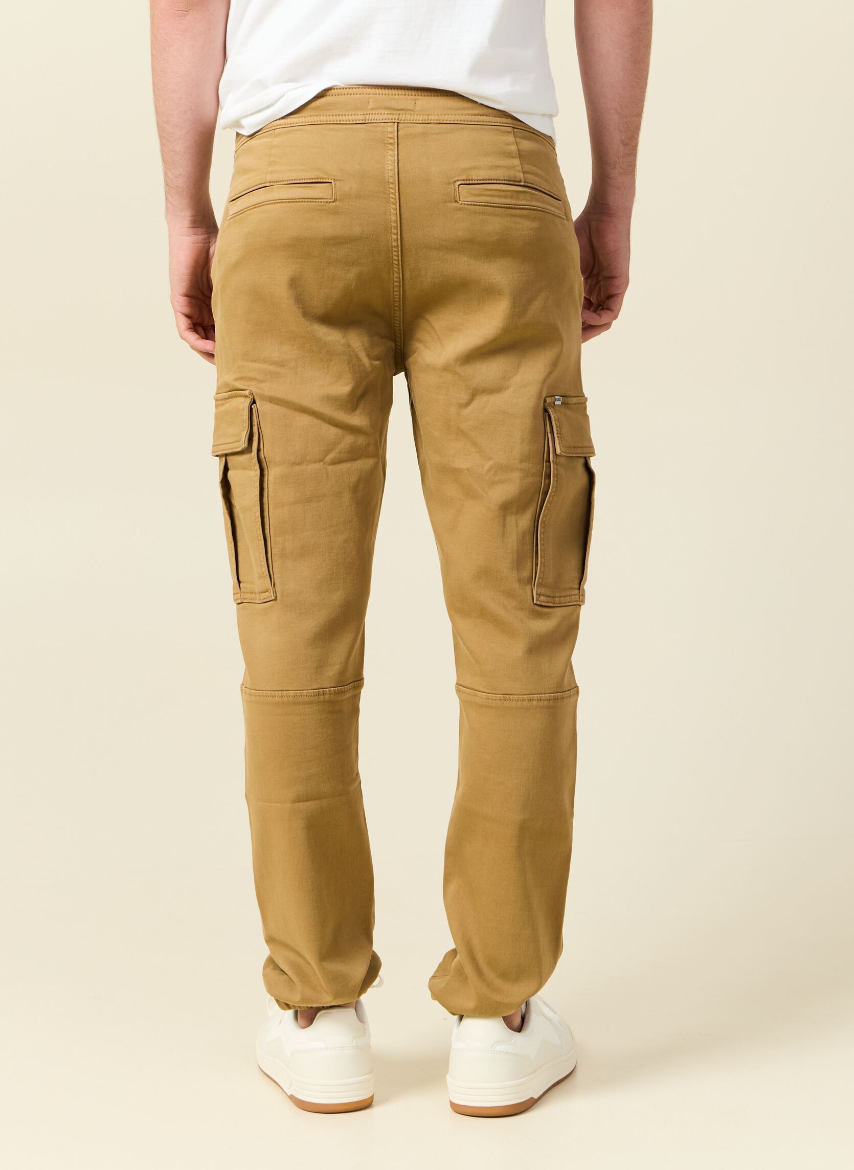 Pantaloni chino BATTMAYEH uomo verde Bonobo Pantaloni chino BATTMAYEH uomo verde ELMWOOD