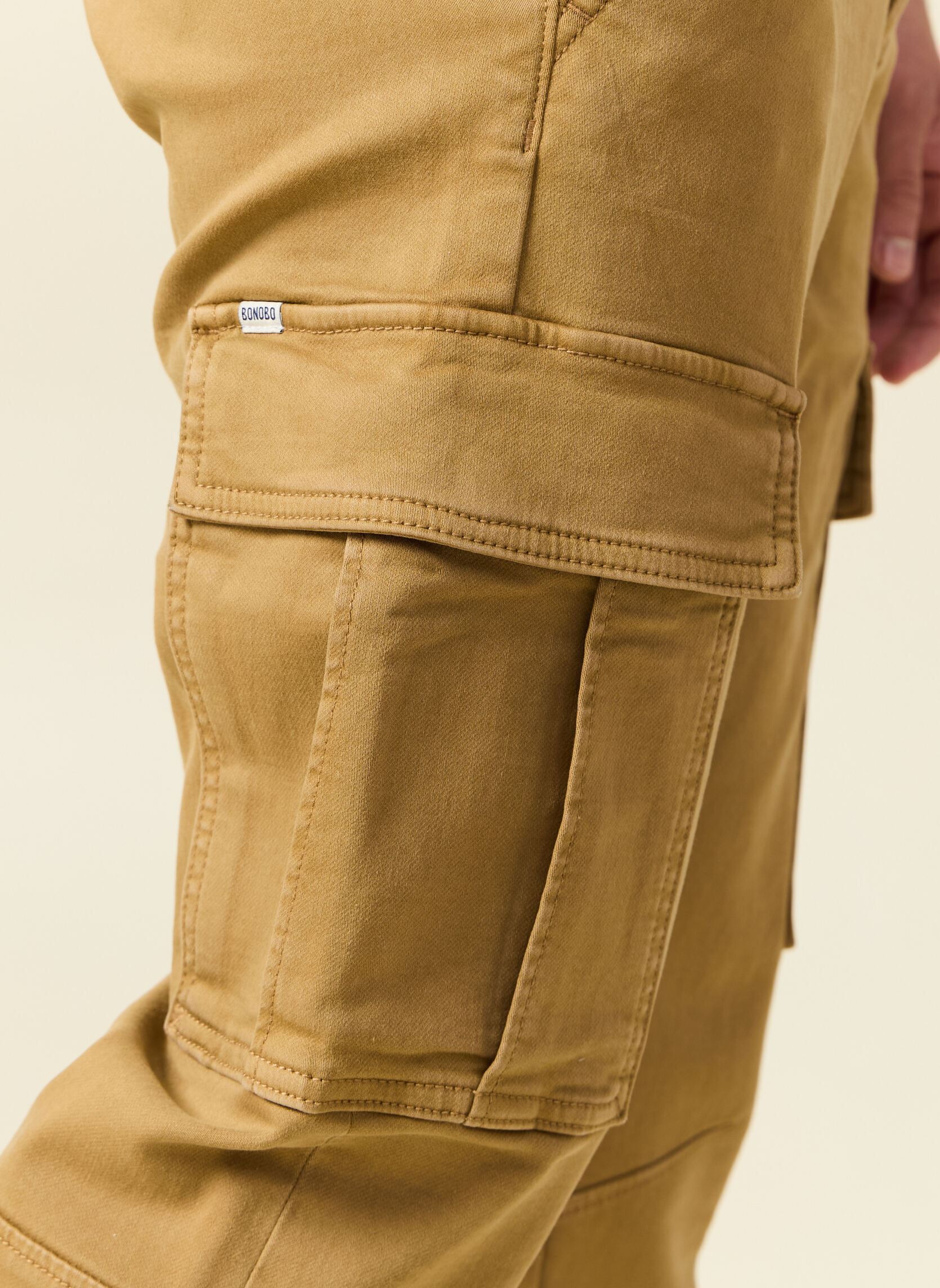 Pantaloni chino BATTMAYEH uomo verde Bonobo Pantaloni chino BATTMAYEH uomo verde ELMWOOD