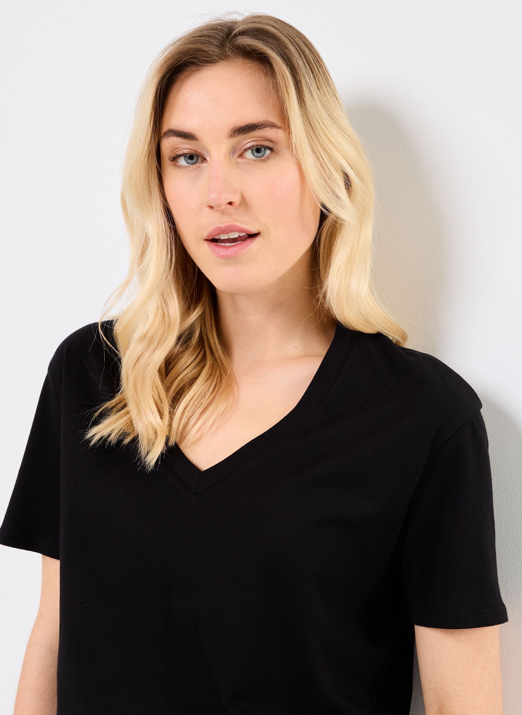 Tee-shirts manches courtes TORIANE V femme noir MADE BY Tee-shirts manches courtes TORIANE V femme noir JET BLACK