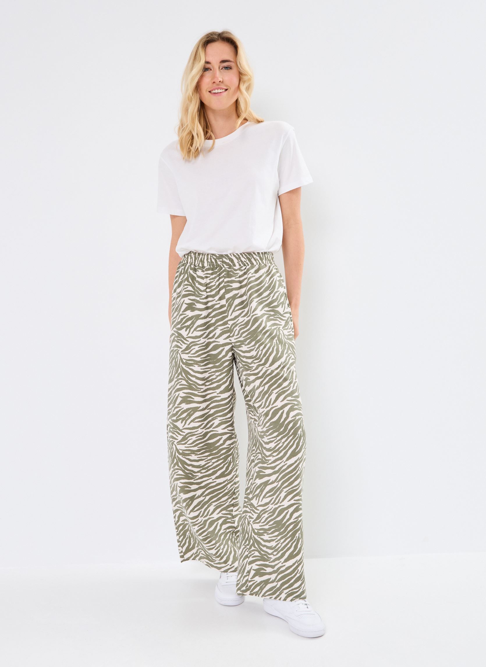 Pantalons larges PANTALON-ZEBRE femme vert MADE BY Pantalons larges PANTALON-ZEBRE femme vert IMP_ZEBRE ECRU_KAKI