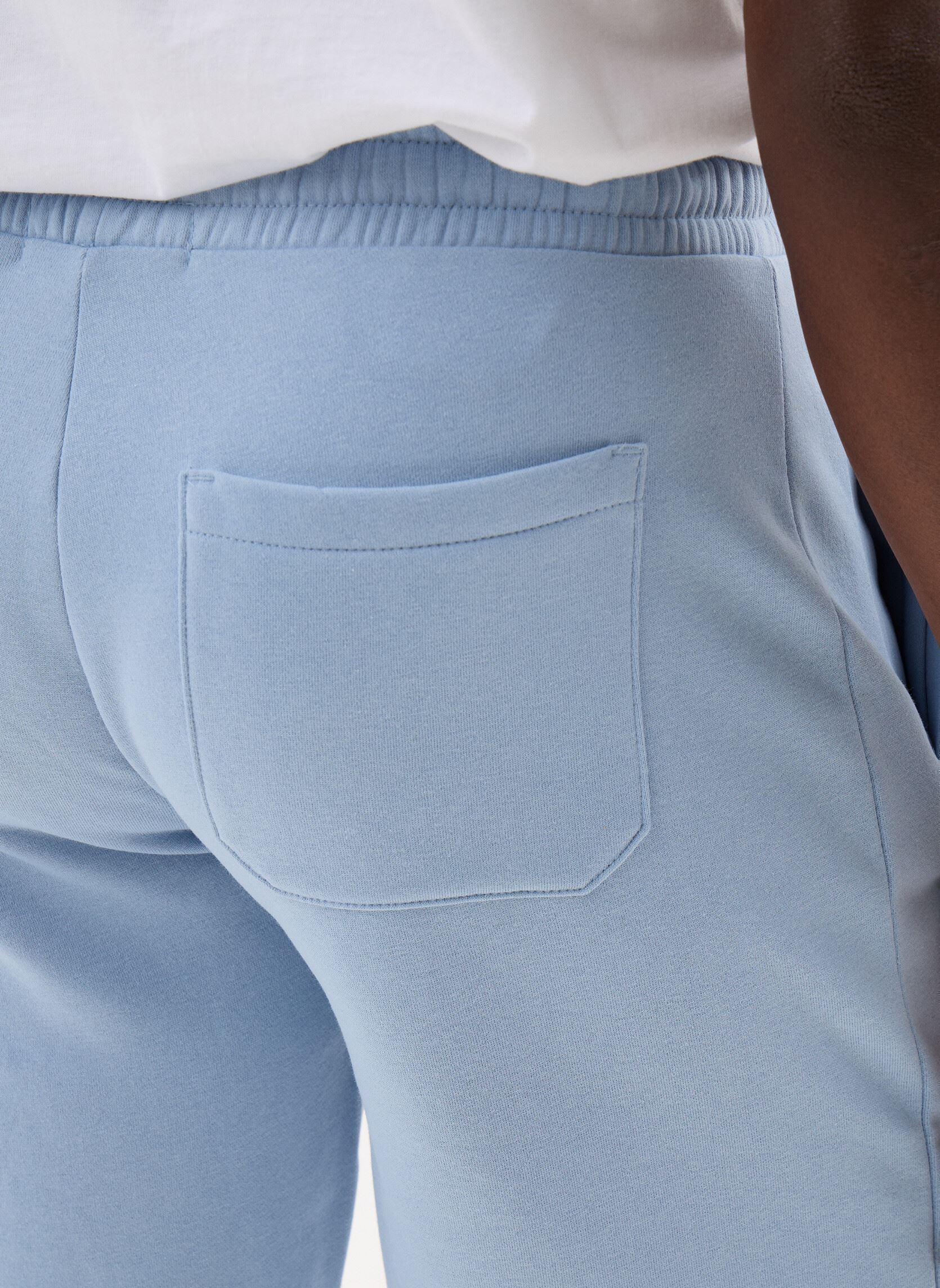 Sportshorts SHORT-JOGGING heren blauw MADE BY Sportshorts SHORT-JOGGING heren blauw SOFT CHAMBRAY