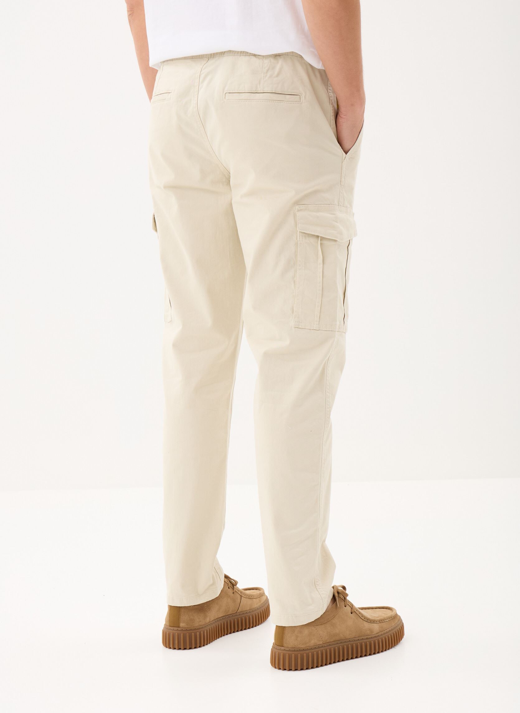 Chino broeken PANT-CARGO heren beige MADE BY Chino broeken PANT-CARGO heren beige ALMOND MILK