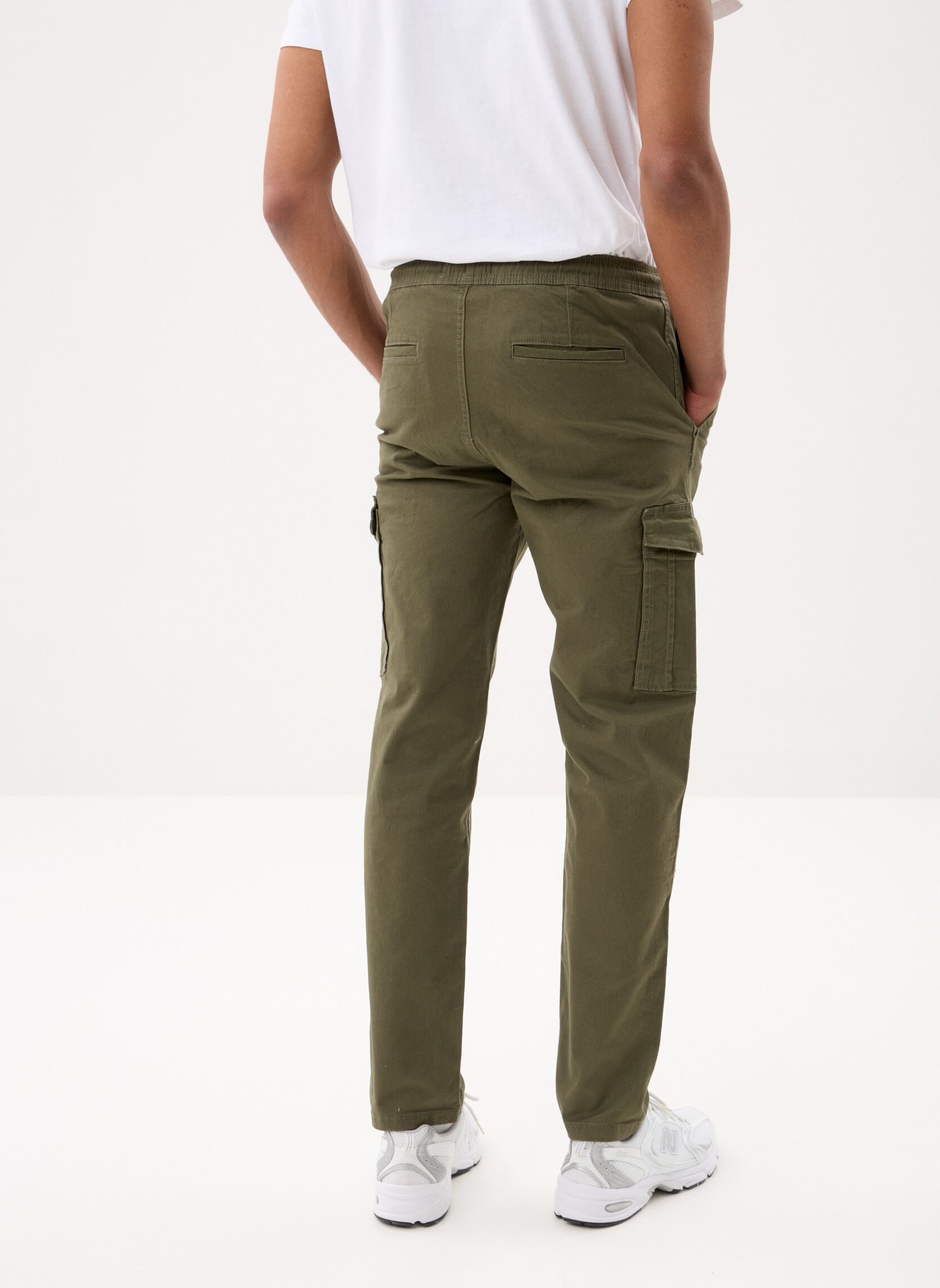 Pantalons chino PANT-CARGO homme vert MADE BY Pantalons chino PANT-CARGO homme vert GRAPE LEAF