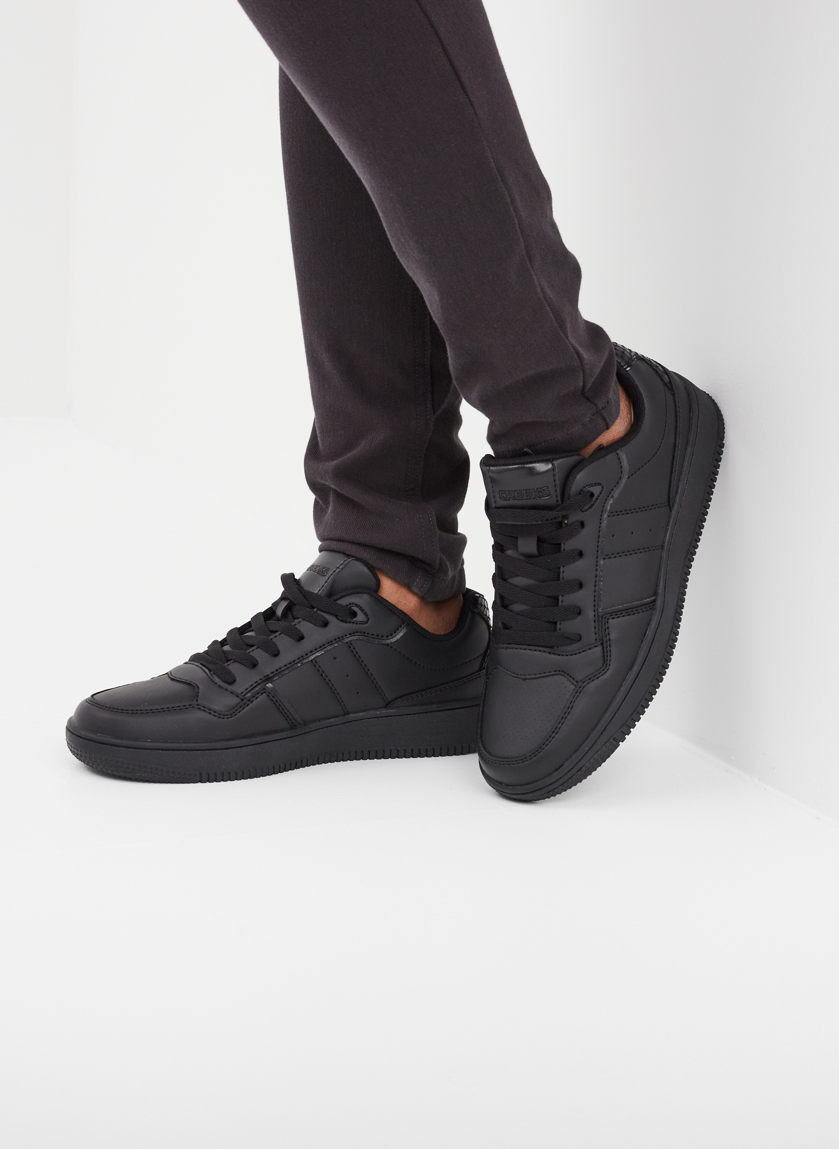 Baskets basses TEMPETE_S_F_TB_0_241 femme noir CREEKS Baskets basses TEMPETE_S_F_TB_0_241 femme noir Noir