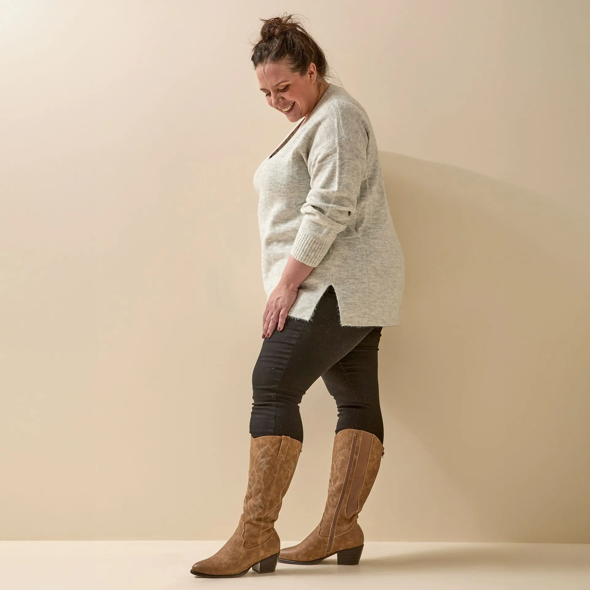 Bottes Mollets Larges XL Vanessa – Style Western Cowgirl, Talon 6 Cm Confortable, Broderies Élégantes