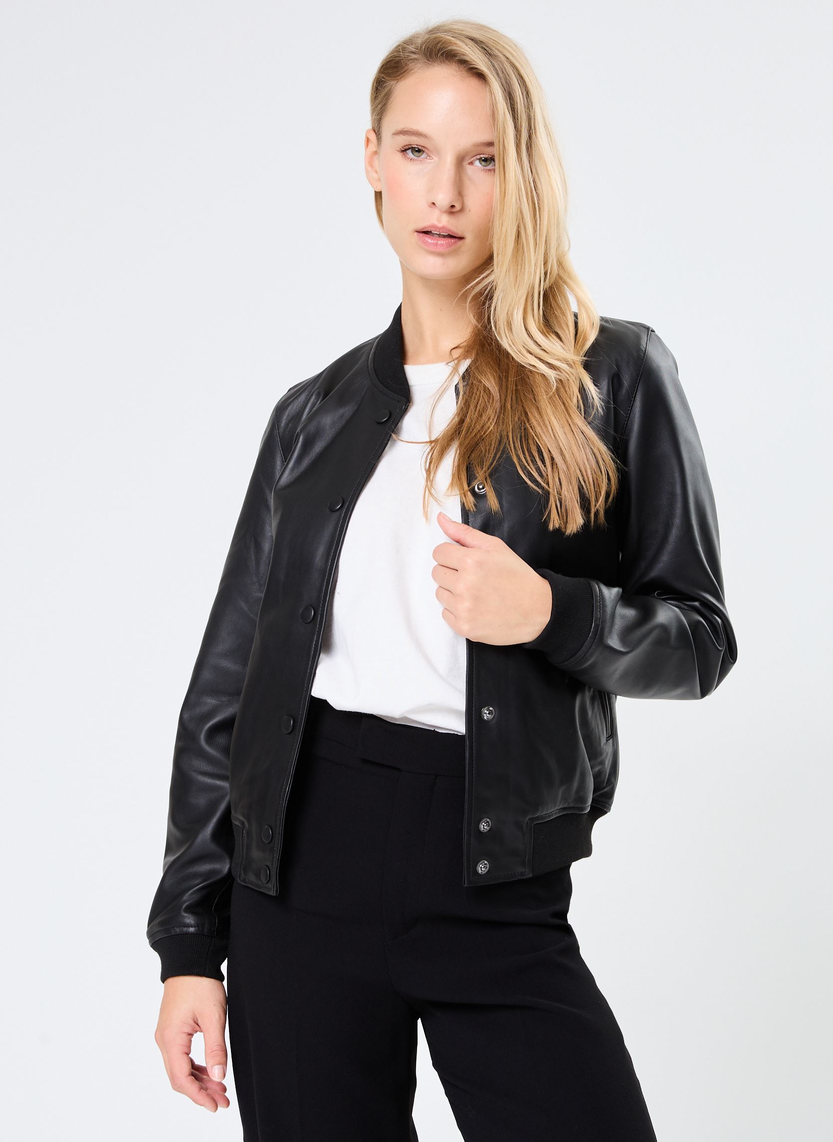 Vestes en cuir Volene femme noir La Petite Etoile Vestes en cuir Volene femme noir Noir