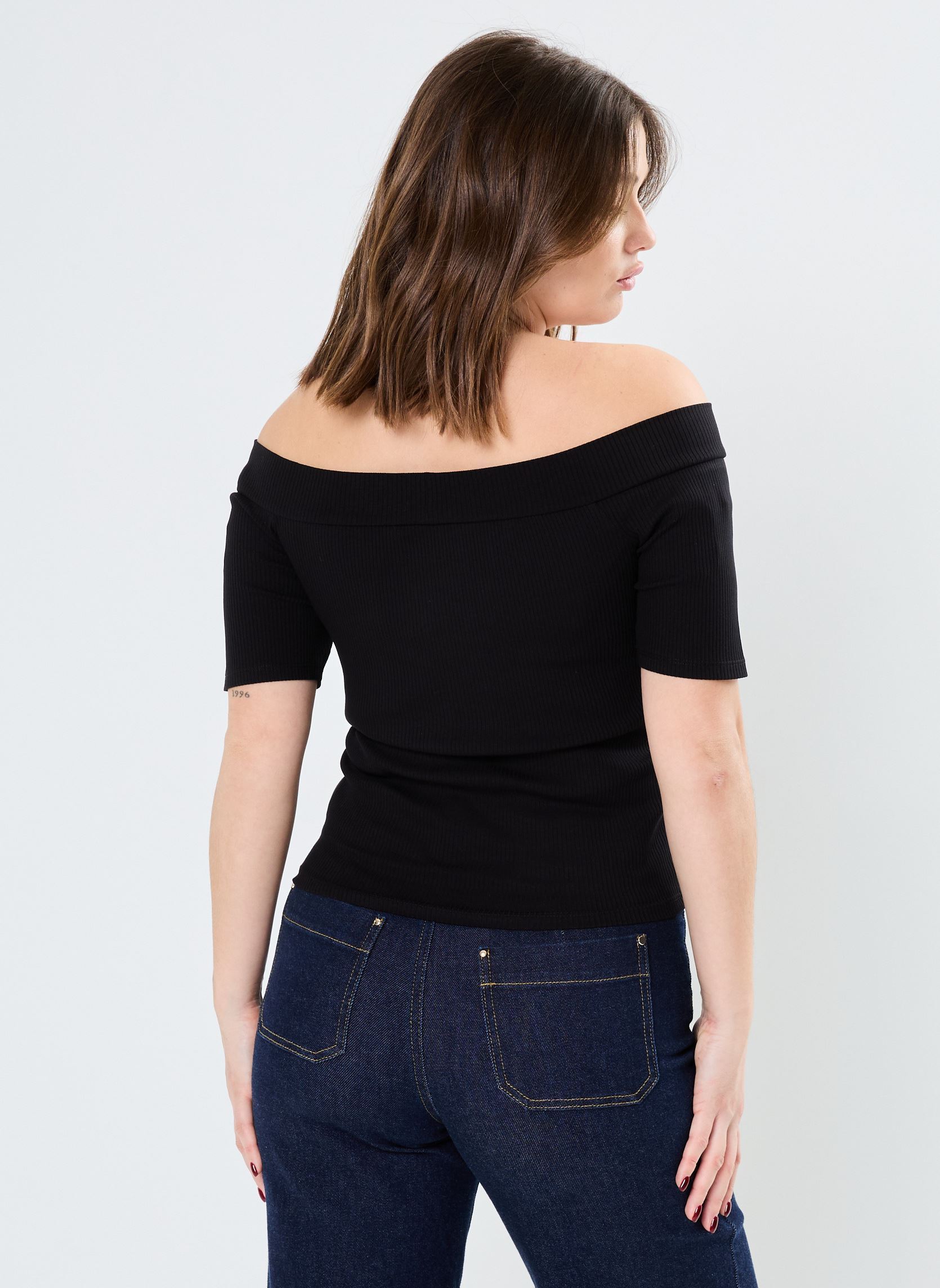 Tee-shirts manches courtes TBANDEAU femme noir MADE BY Tee-shirts manches courtes TBANDEAU femme noir JET BLACK