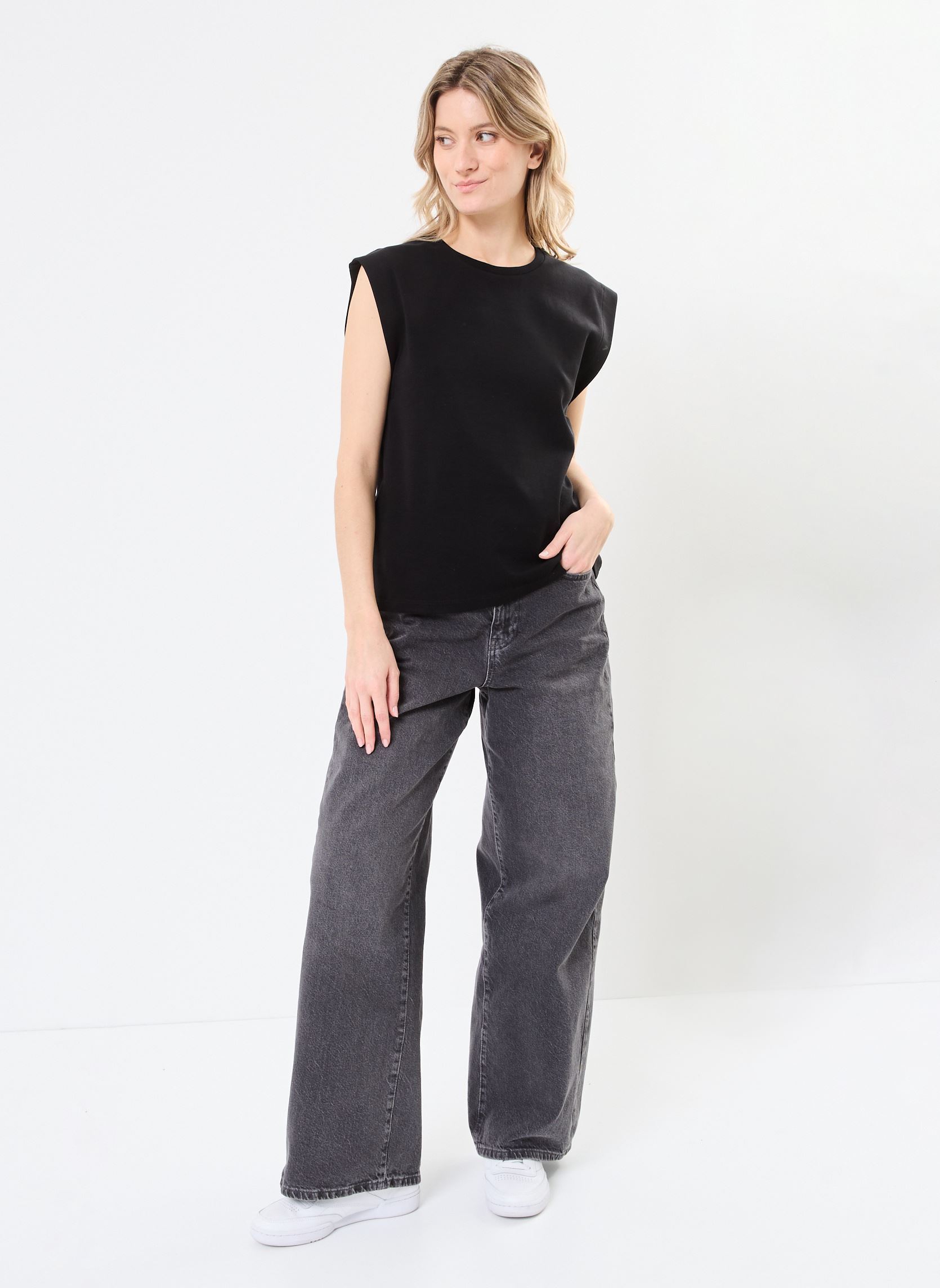 Kurzarm-T-Shirts TONYA damen schwarz MADE BY Kurzarm-T-Shirts TONYA damen schwarz Jet black