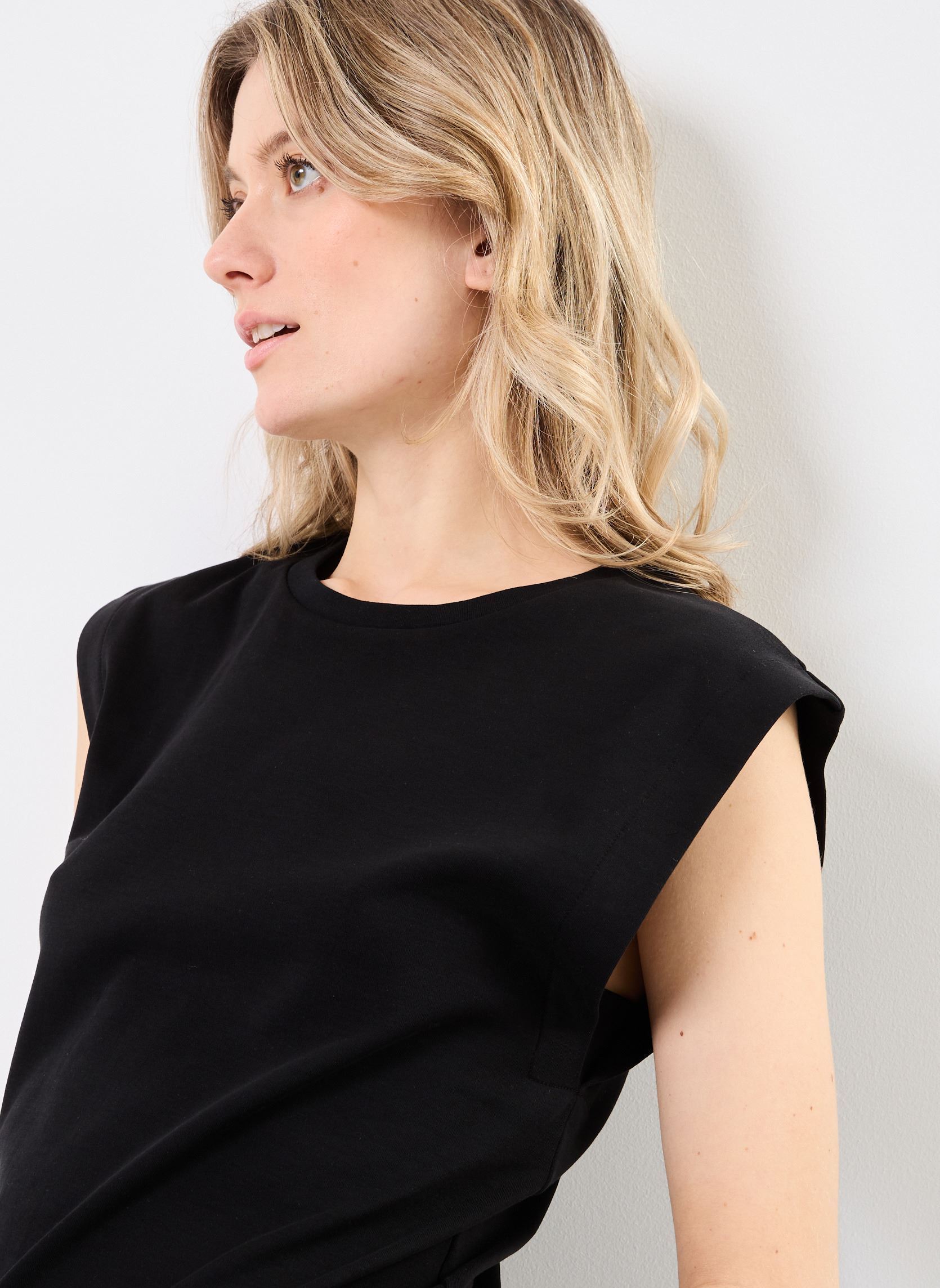 Kurzarm-T-Shirts TONYA damen schwarz MADE BY Kurzarm-T-Shirts TONYA damen schwarz Jet black