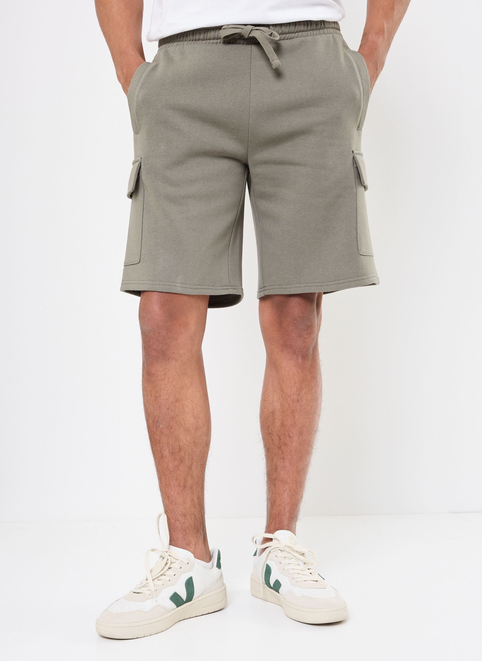 Shorts SHORT-JOGGING-CARGO homme vert MADE BY Shorts SHORT-JOGGING-CARGO homme vert MULLED BASIL