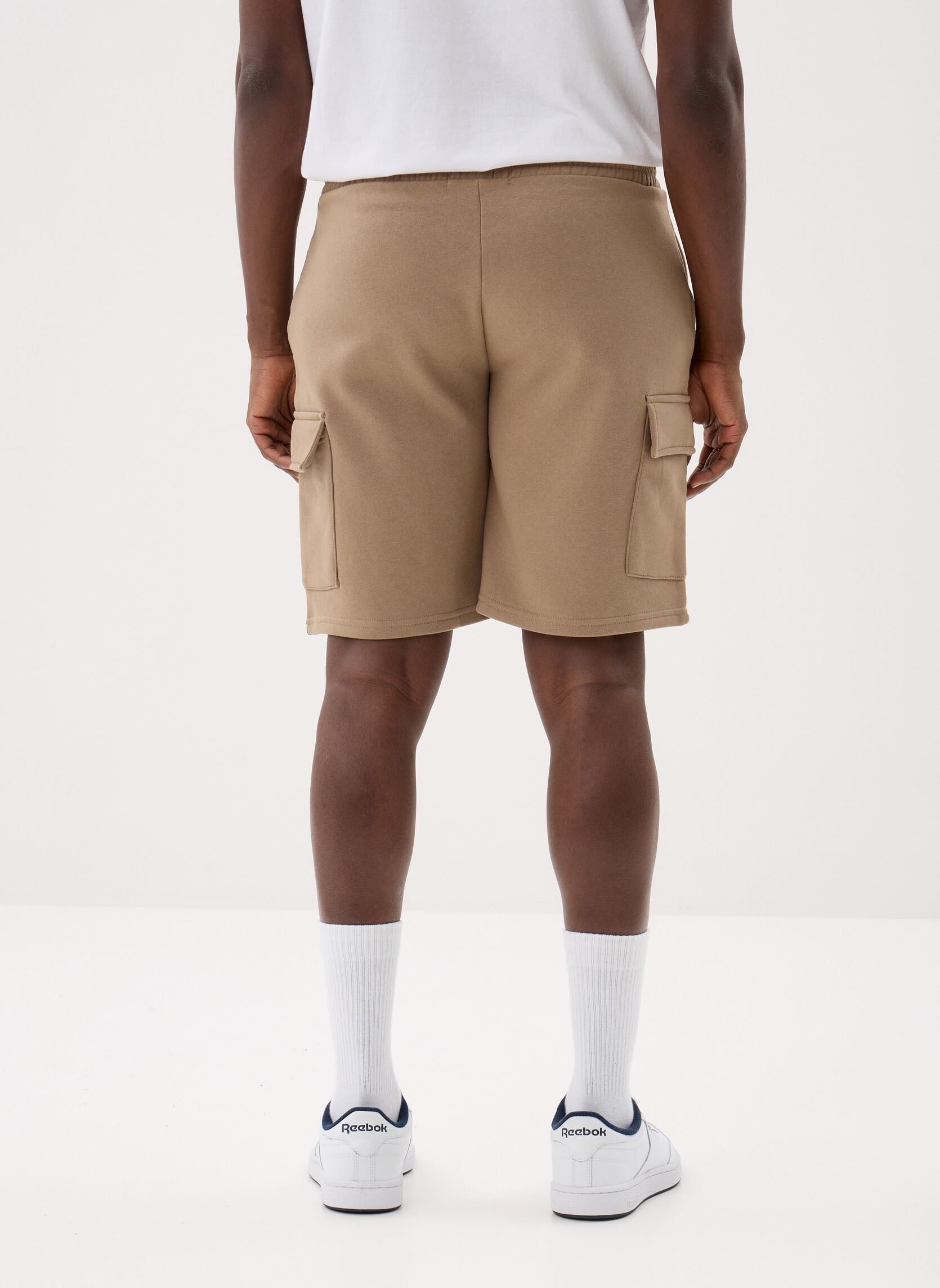 Shorts SHORT-JOGGING-CARGO homme marron MADE BY Shorts SHORT-JOGGING-CARGO homme marron TIMBER WOLF