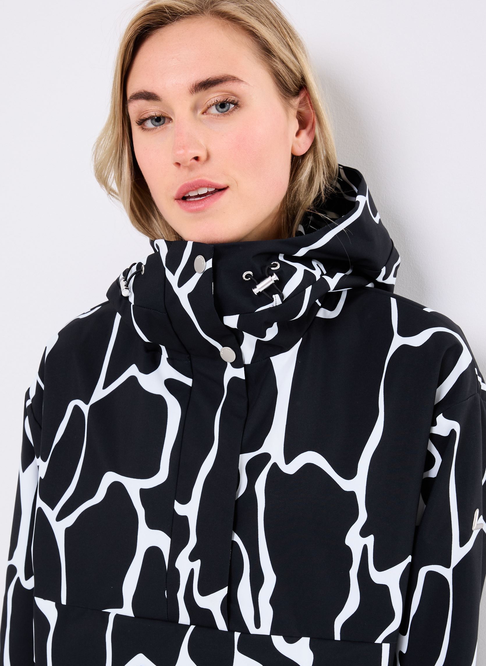 Regenjassen LUHTA HUHTIMAA dames zwart Luhta Regenjassen LUHTA HUHTIMAA dames zwart Noir
