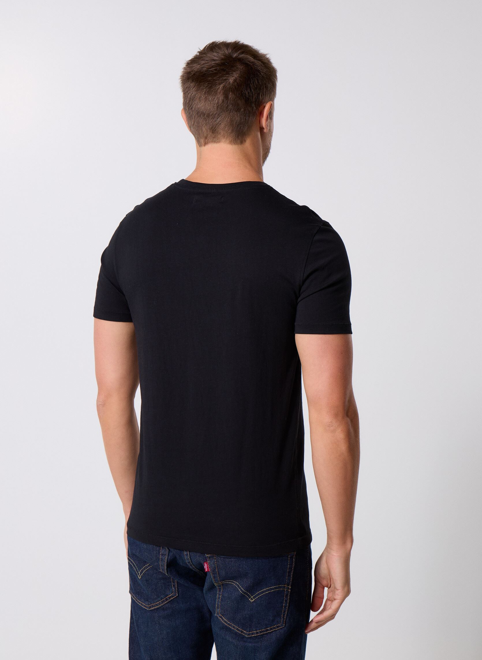 Tee-shirts manches courtes T-SHIRT TUNISIEN homme noir MADE BY Tee-shirts manches courtes T-SHIRT TUNISIEN homme noir Z*NOIR