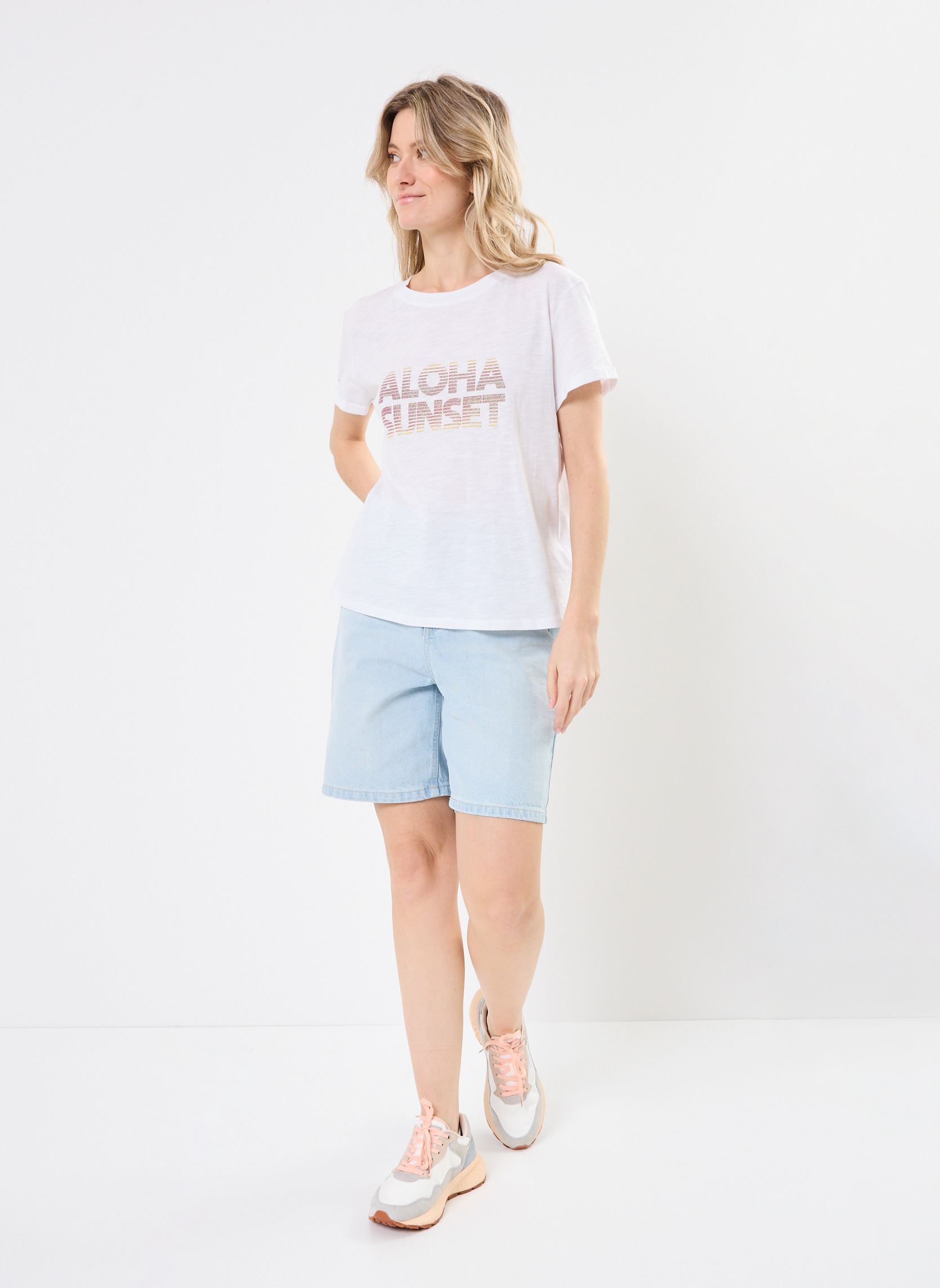 Tee-shirts manches courtes TRAVIS femme blanc MADE BY Tee-shirts manches courtes TRAVIS femme blanc ARTWORK_TCOOL_ALOHA_SNOW WHITE