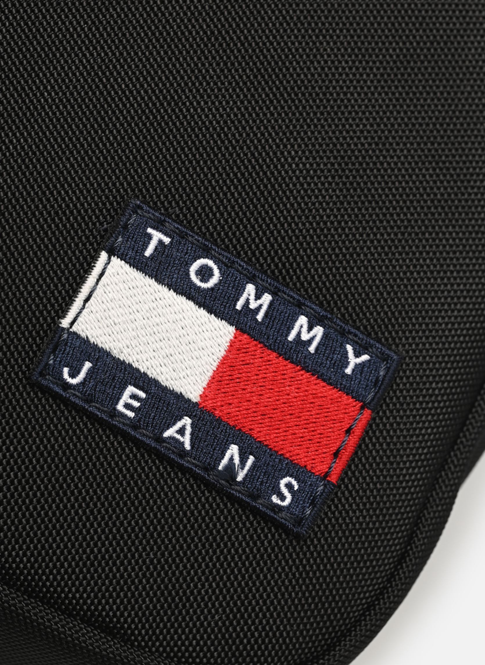 Schoudertassen Tjm Ess Daily Report heren zwart Tommy Jeans Schoudertassen Tjm Ess Daily Report heren zwart BLACK